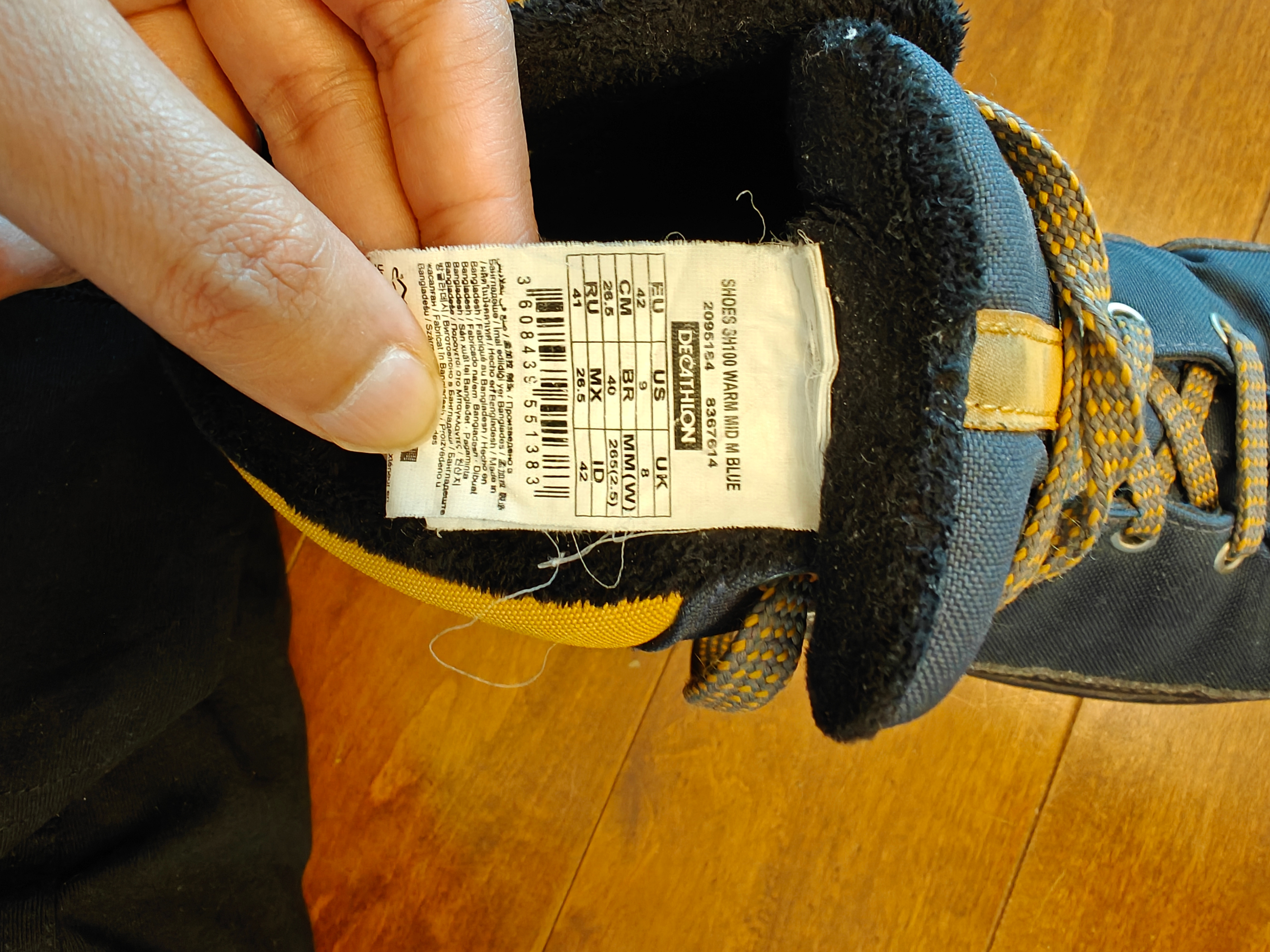 Warm Waterproof Winter Hiking Boots – Size US 9 / UK 8 - photo 3