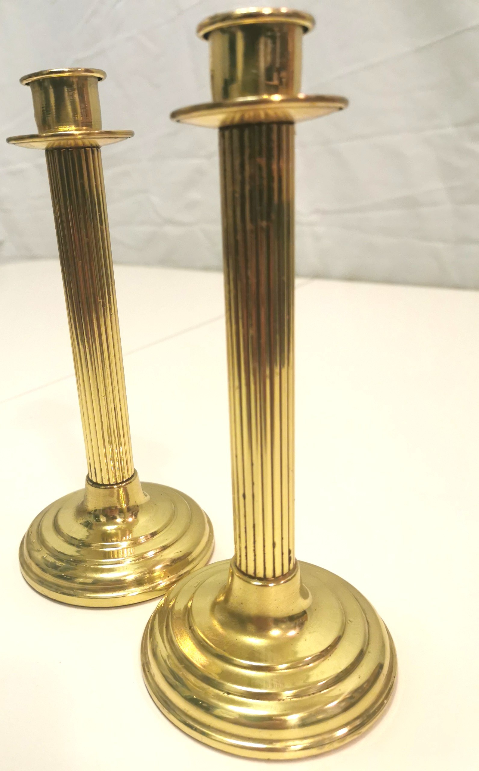 1970s 8" Brass Fluted Column Candlestick Holders Pair Taiwan - photo 2