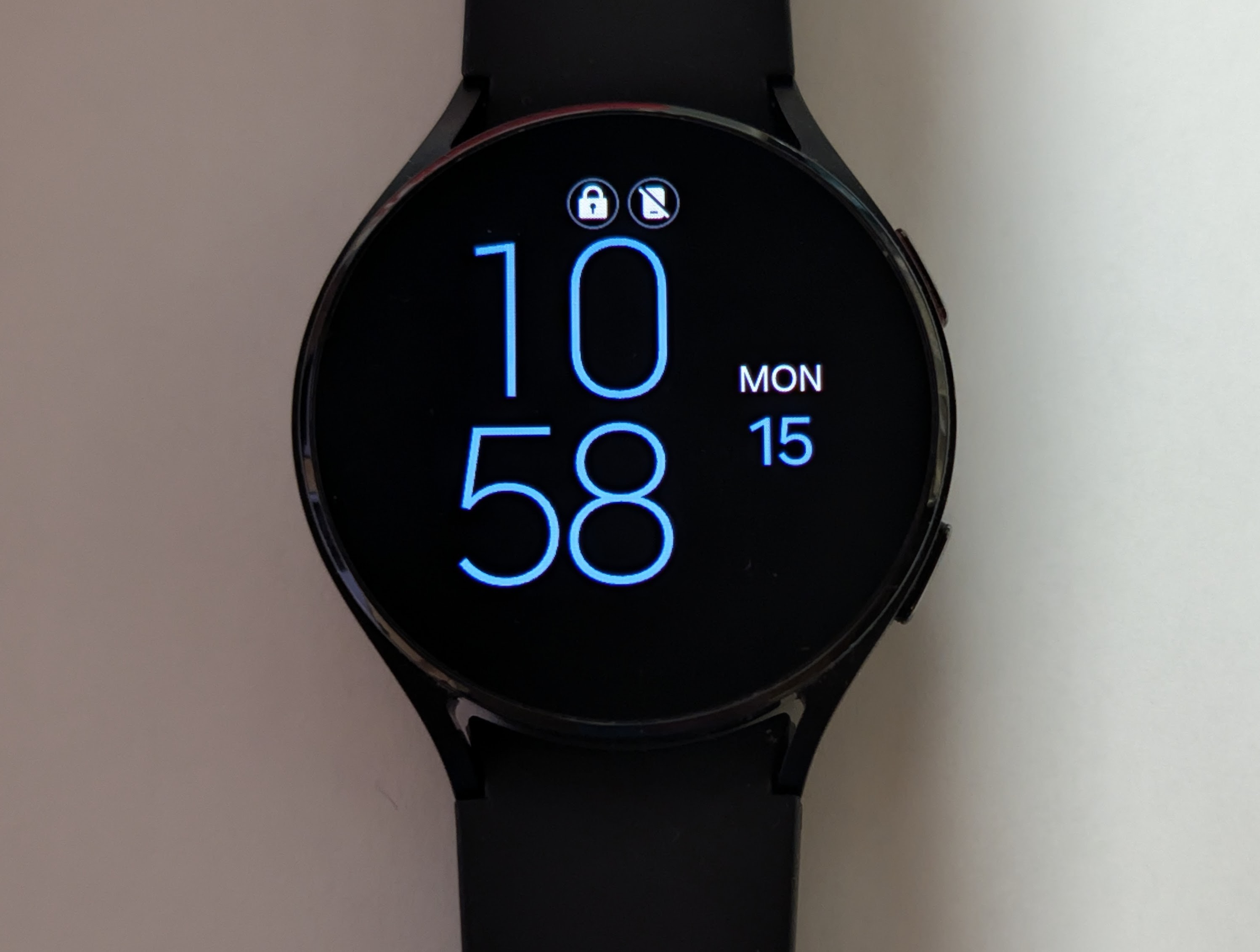 Samsung Galaxy Watch 4 (44mm) - photo 2