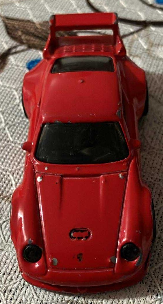 Hot Wheels 2012 Porsche 993 GT2 Red