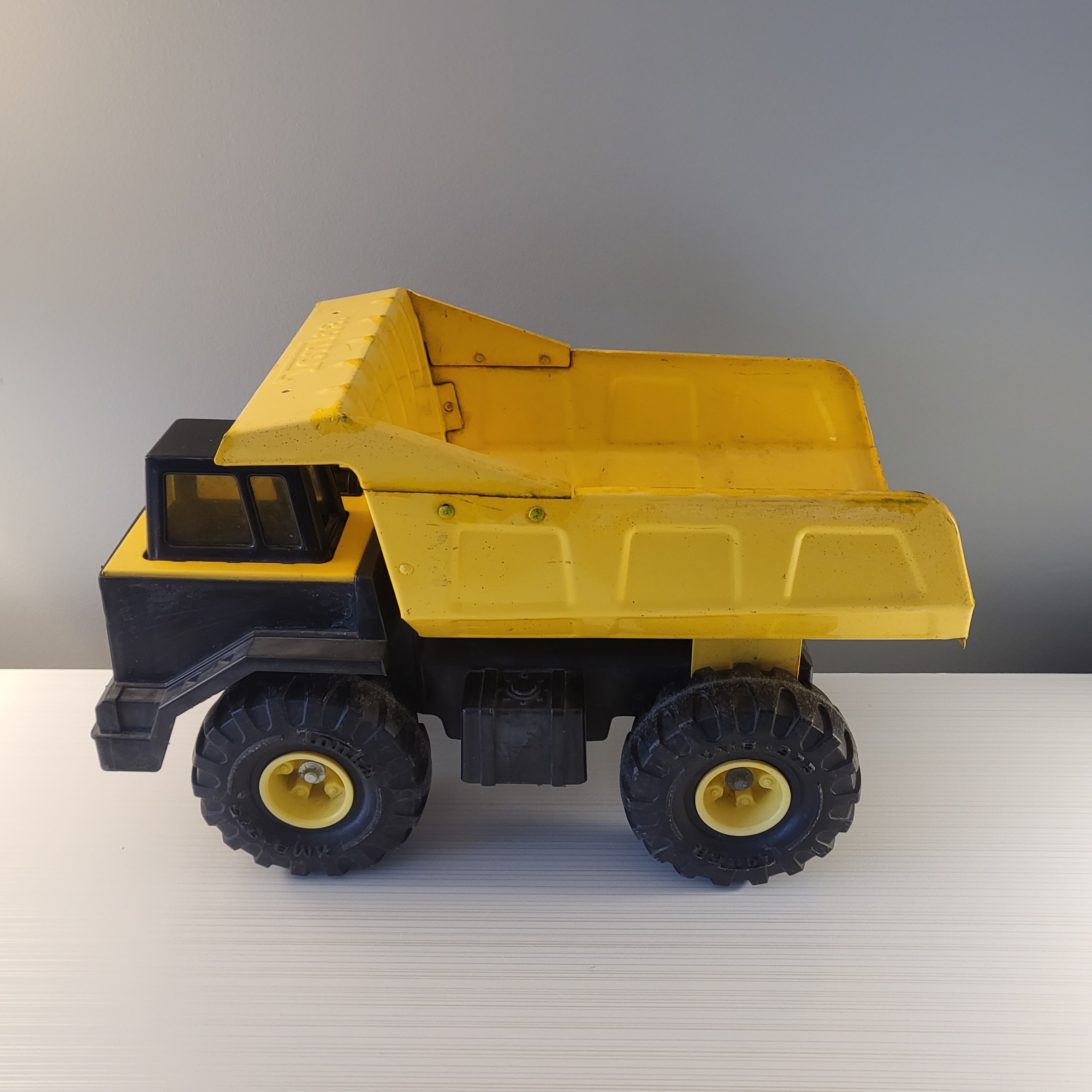 Great - 1999 Yellow Tonka Truck & Grader - Quick Pickup!🚀 - photo 2