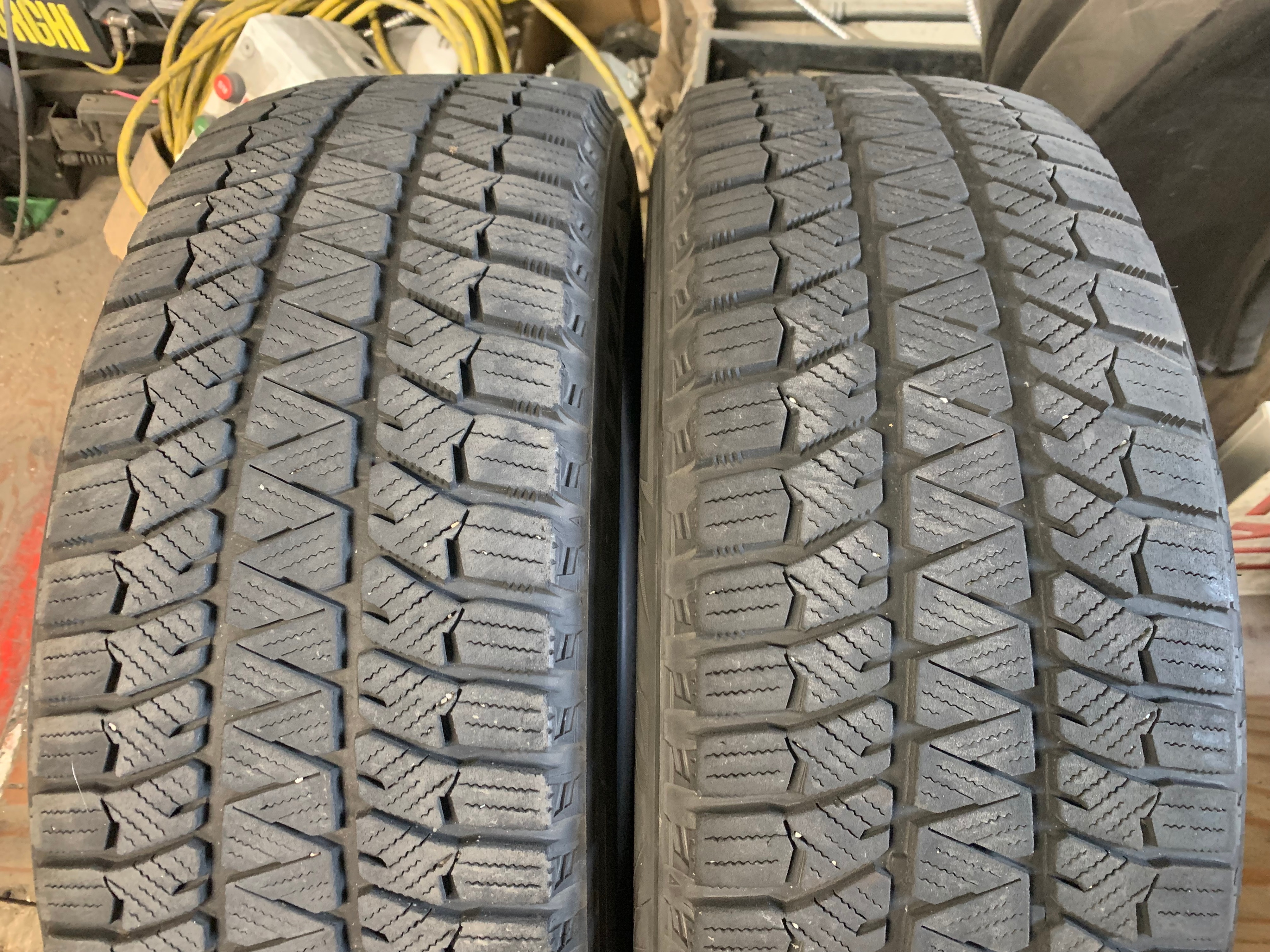 SET of 225/65/17 M+S 102H Bridgestone Blizzak WS90 good tread