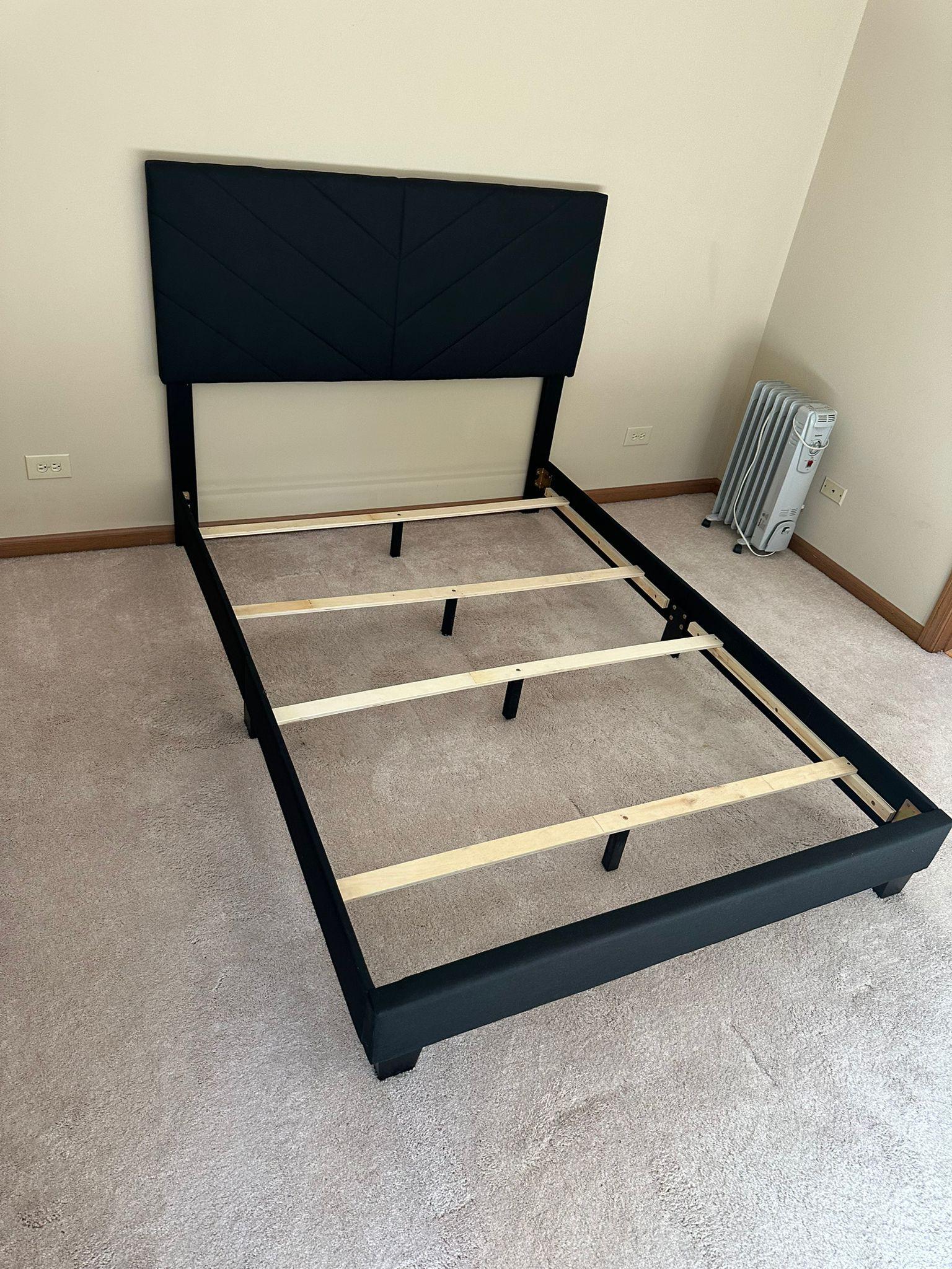Full Bed Frame Brand New Packed !!