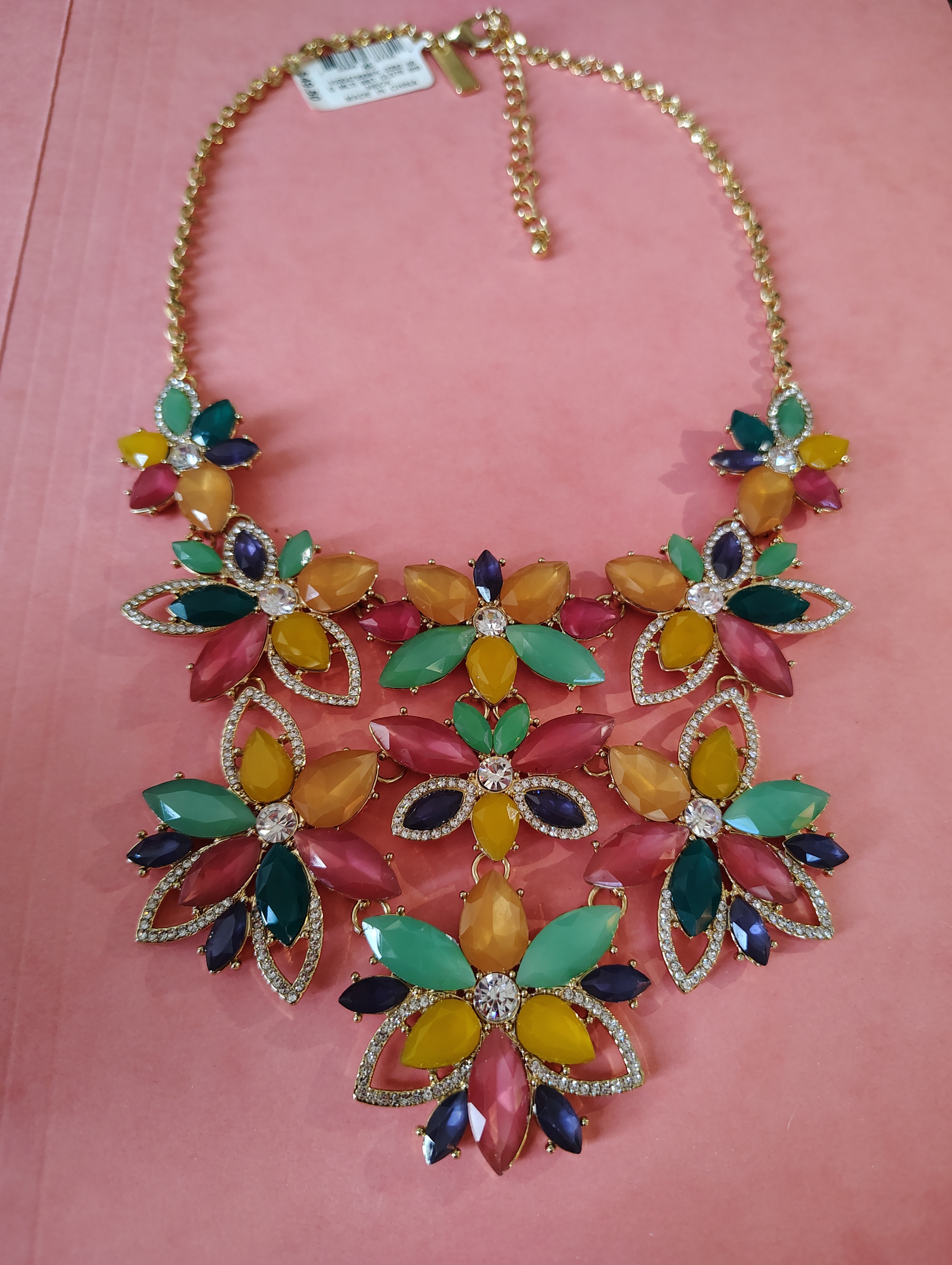 NEW NECKLACE- INC (Macy's US price tag, Sale)