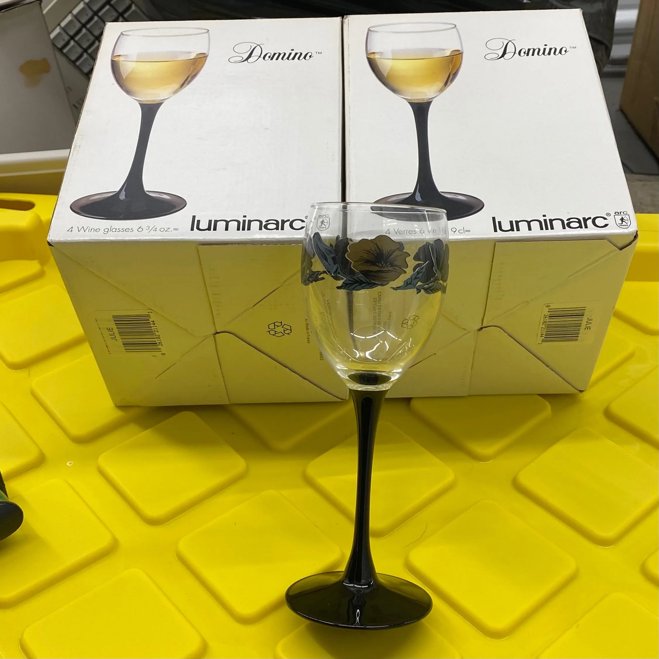 Luminarc Dinnerware ~66 pcs Set - Black Floral image indicator(9)