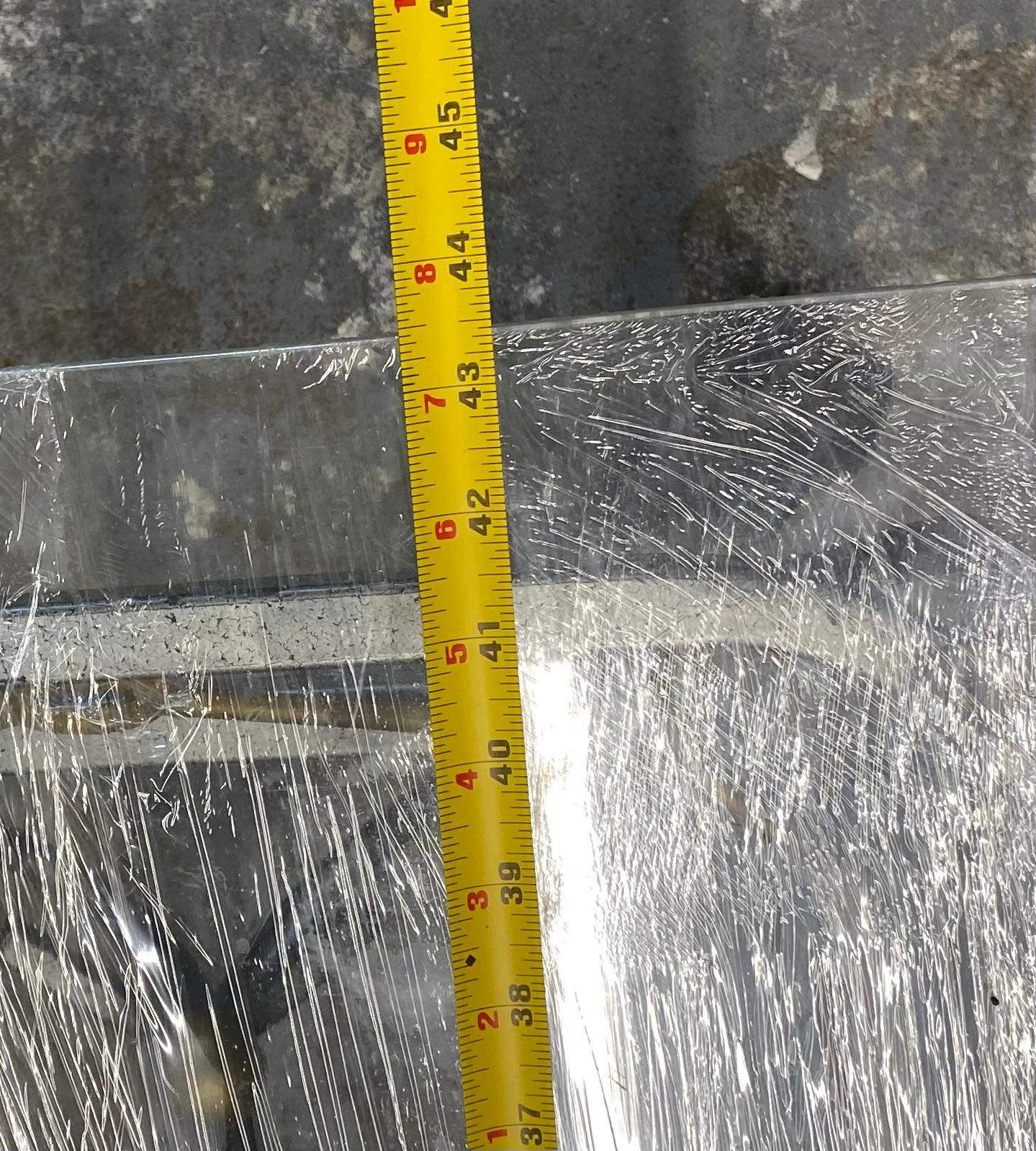 Glass Top Coffee Table - 43.5 " x 21 " - photo 4