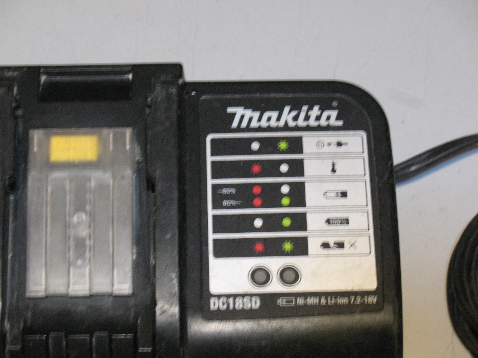 Makita, DeWalt, and Ridgid 18 Volt Battery Chargers - photo 2