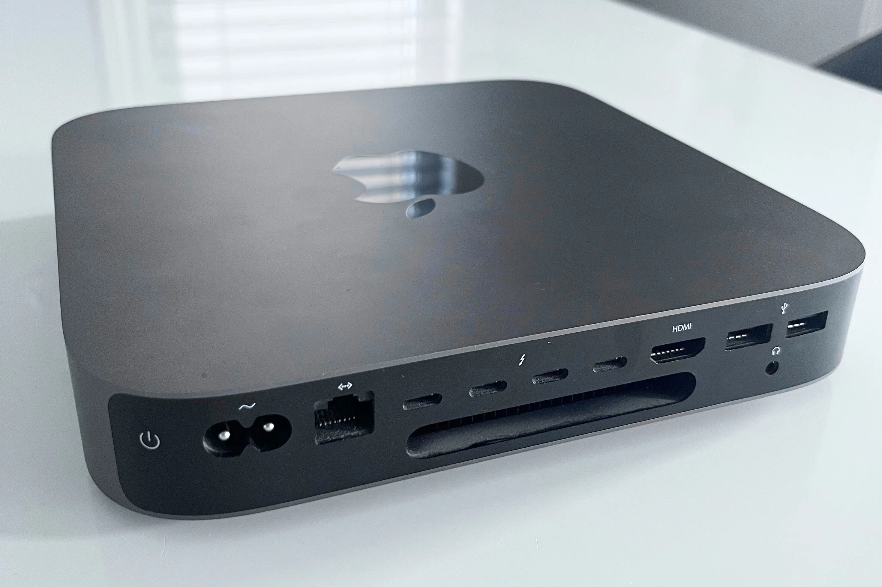 MINT APPLE 2020 MAC MINI 5K / 3.6GHz i3 / 8GB RAM / 128GB SSD image indicator(2)