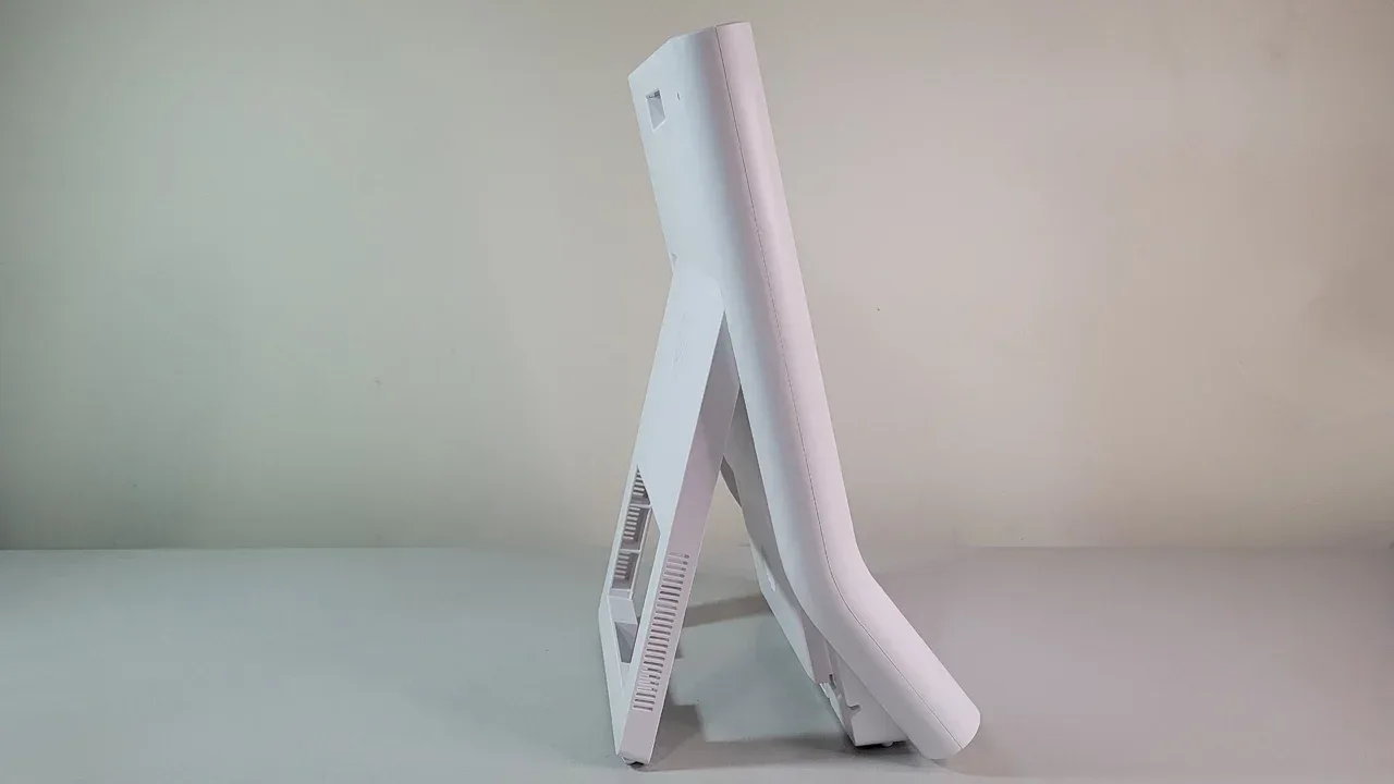 Photobooth for rent $100/8 hours image indicator(2)