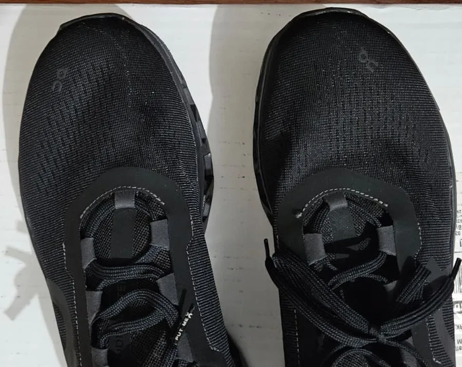 On Men's Cloudmonster Road Running Shoe image indicator(3)