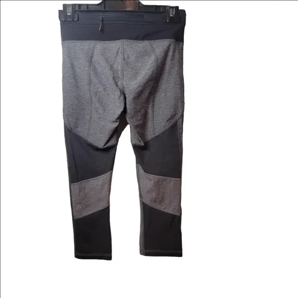 Lululemon Crop Leggings - Size 4 - photo 2
