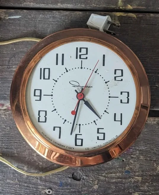 Ingraham Canadian Clock Co. Toronto 18