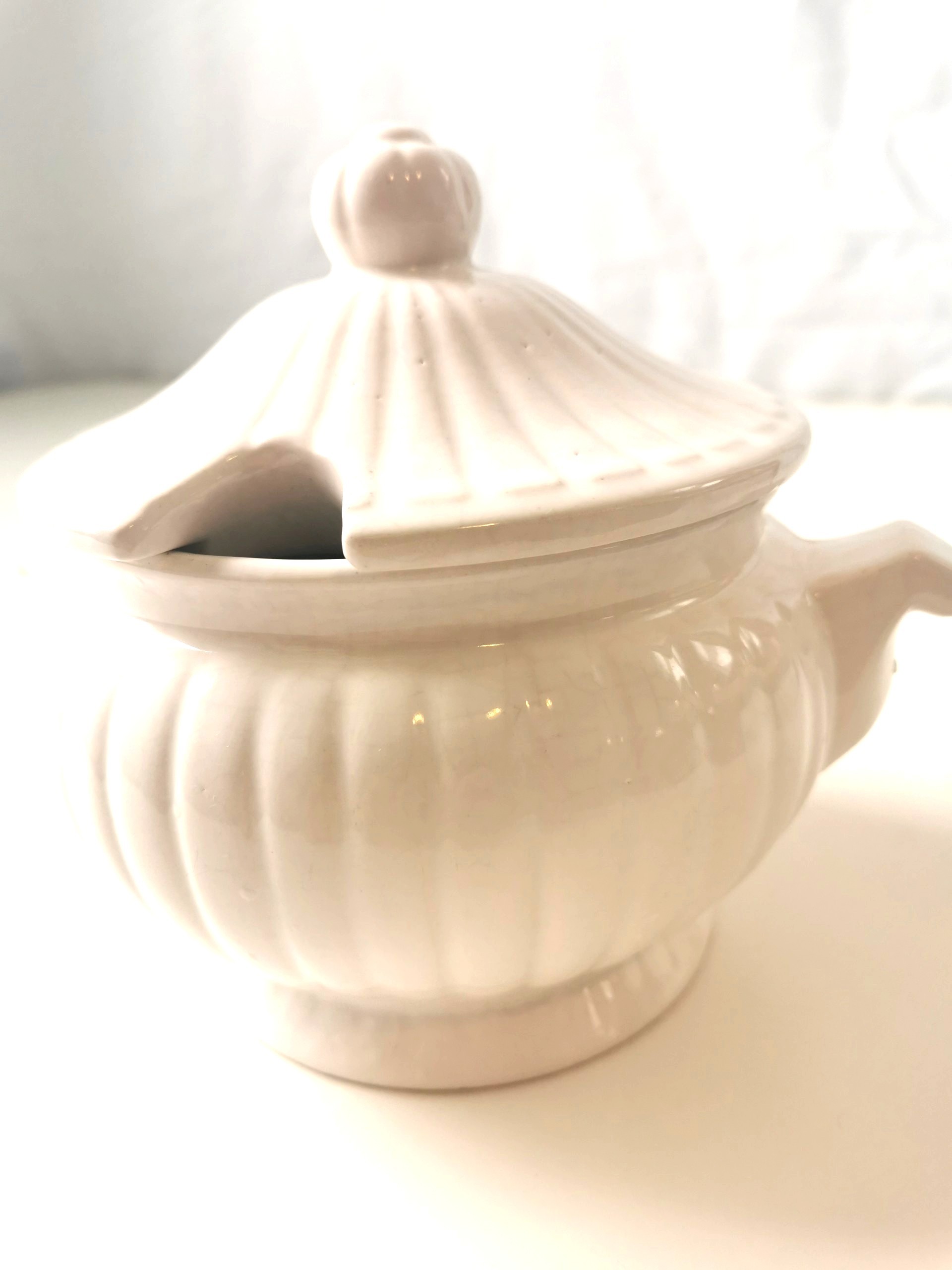 White Ironstone Style Sauce Tureen with Lid- Japan 1950s - photo 2