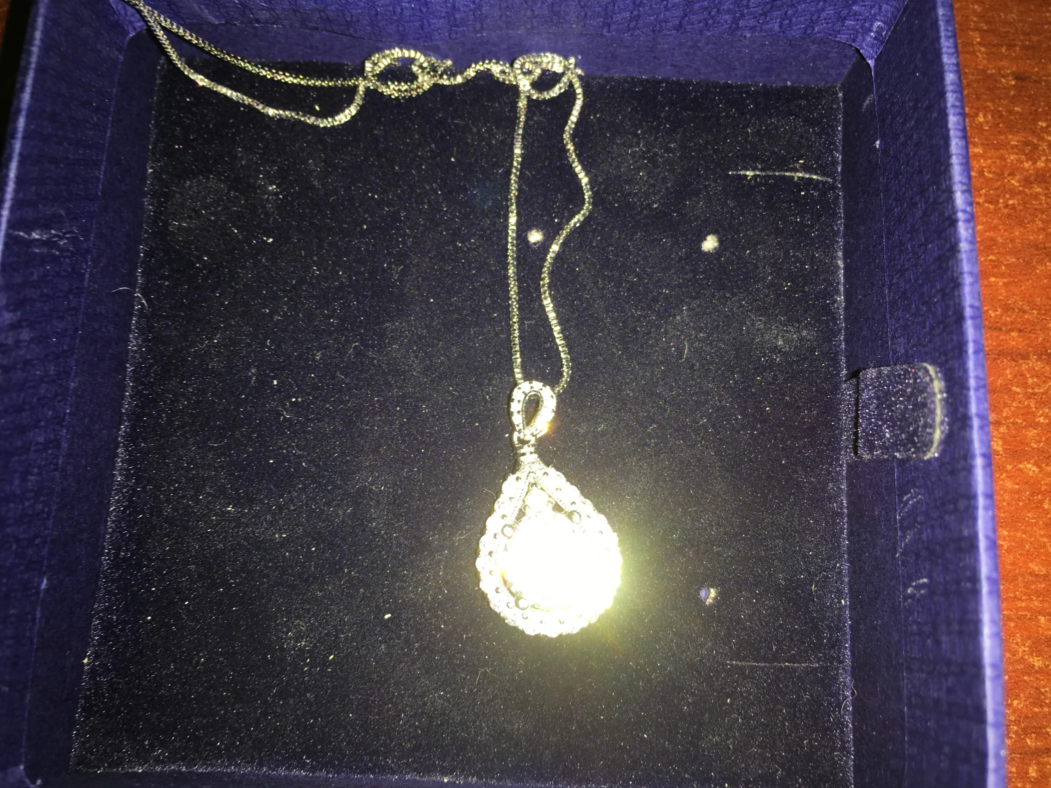 Swarovski Teardrop Pendant Necklace image indicator(2)