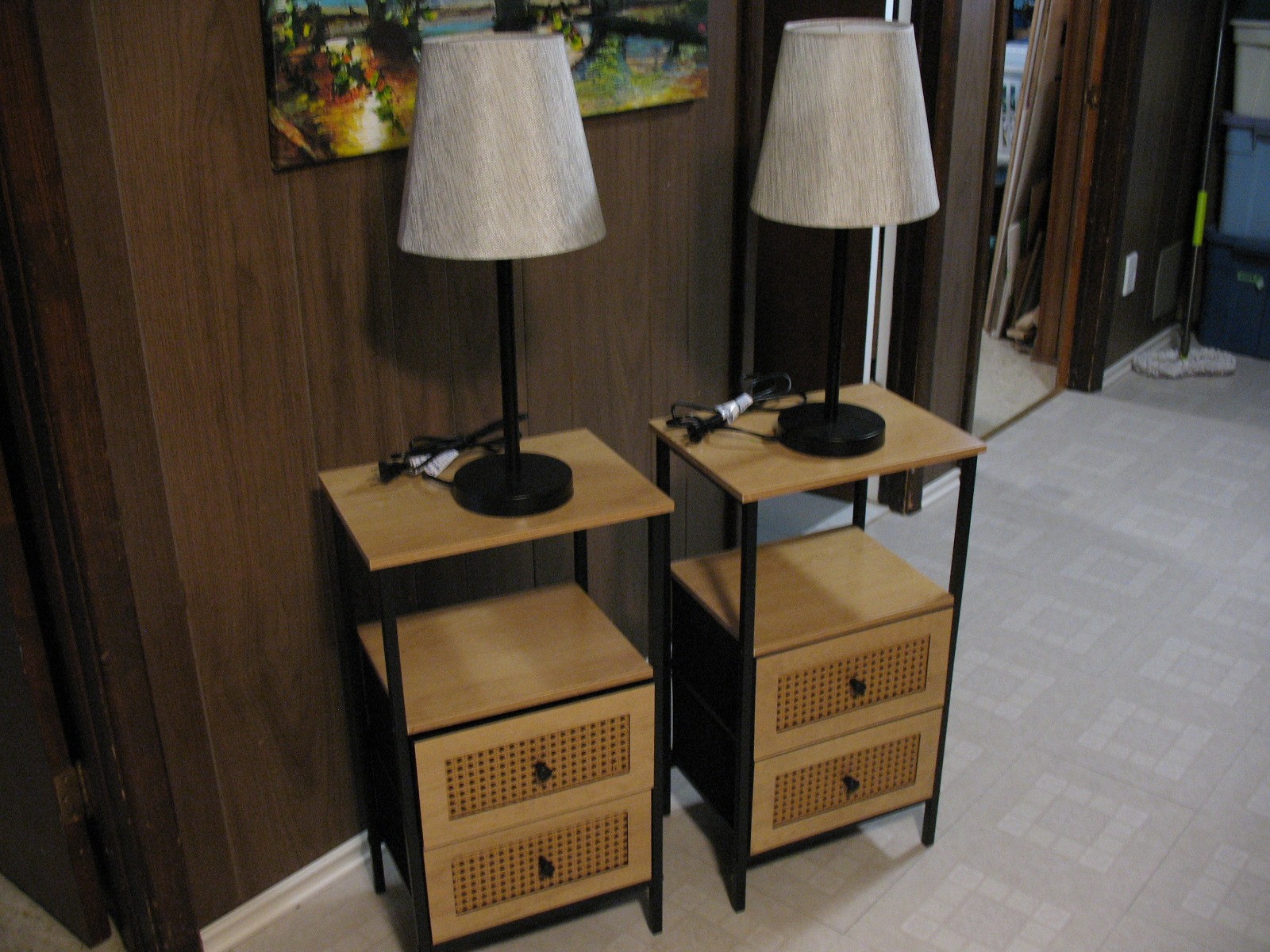 2 Bamboo End Tables, BRAND NEW, Free 2 New Lamps - photo 2
