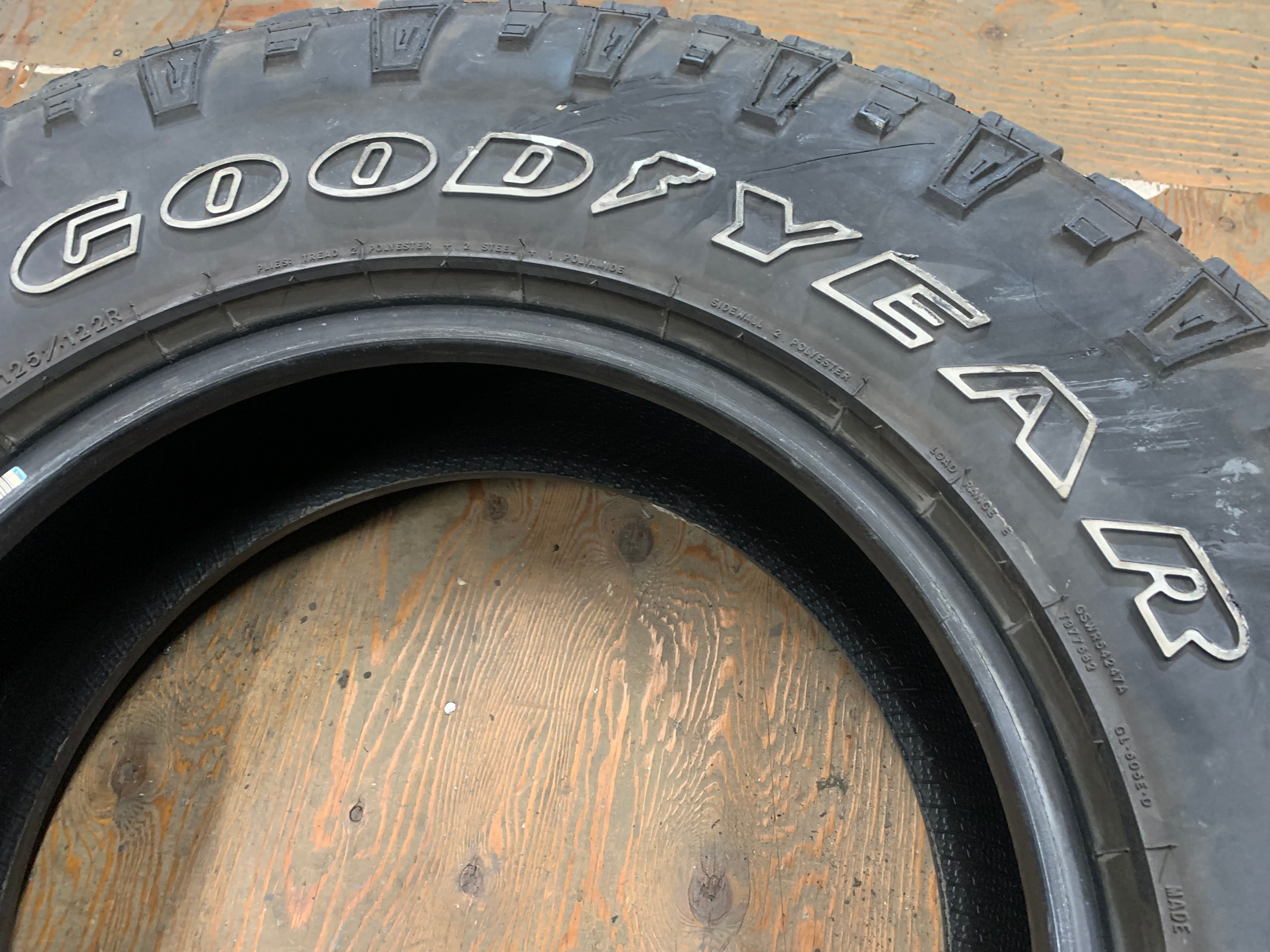 1 X single LT 275/70/18 E 125R Goodyear Wrangler Duratrac 70% - photo 5