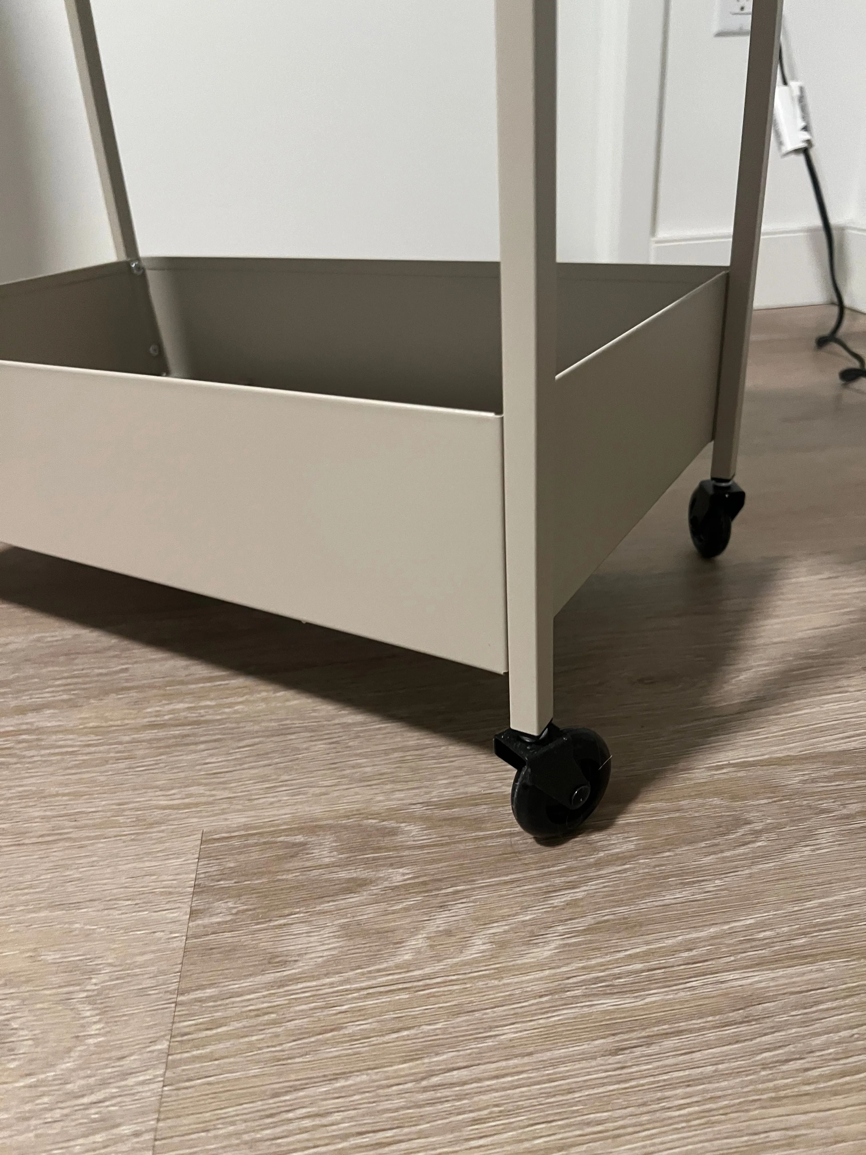 Beige Utility Cart image indicator(3)