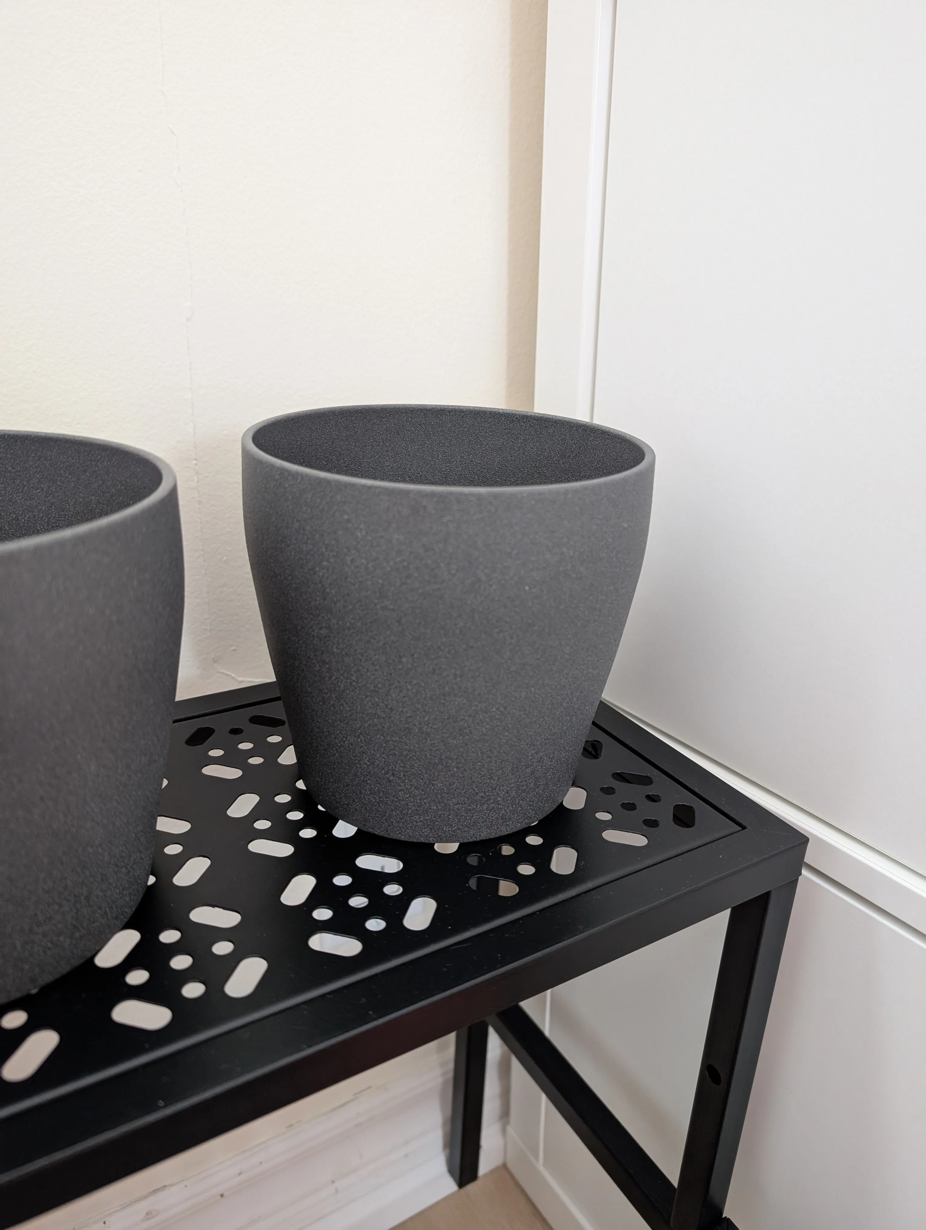 Plant Pots (x9)