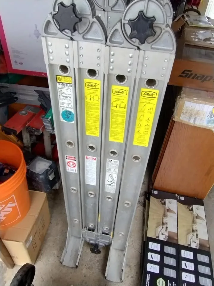 Featherlite Aluminum Heavy Duty 16ft Articulating Ladder