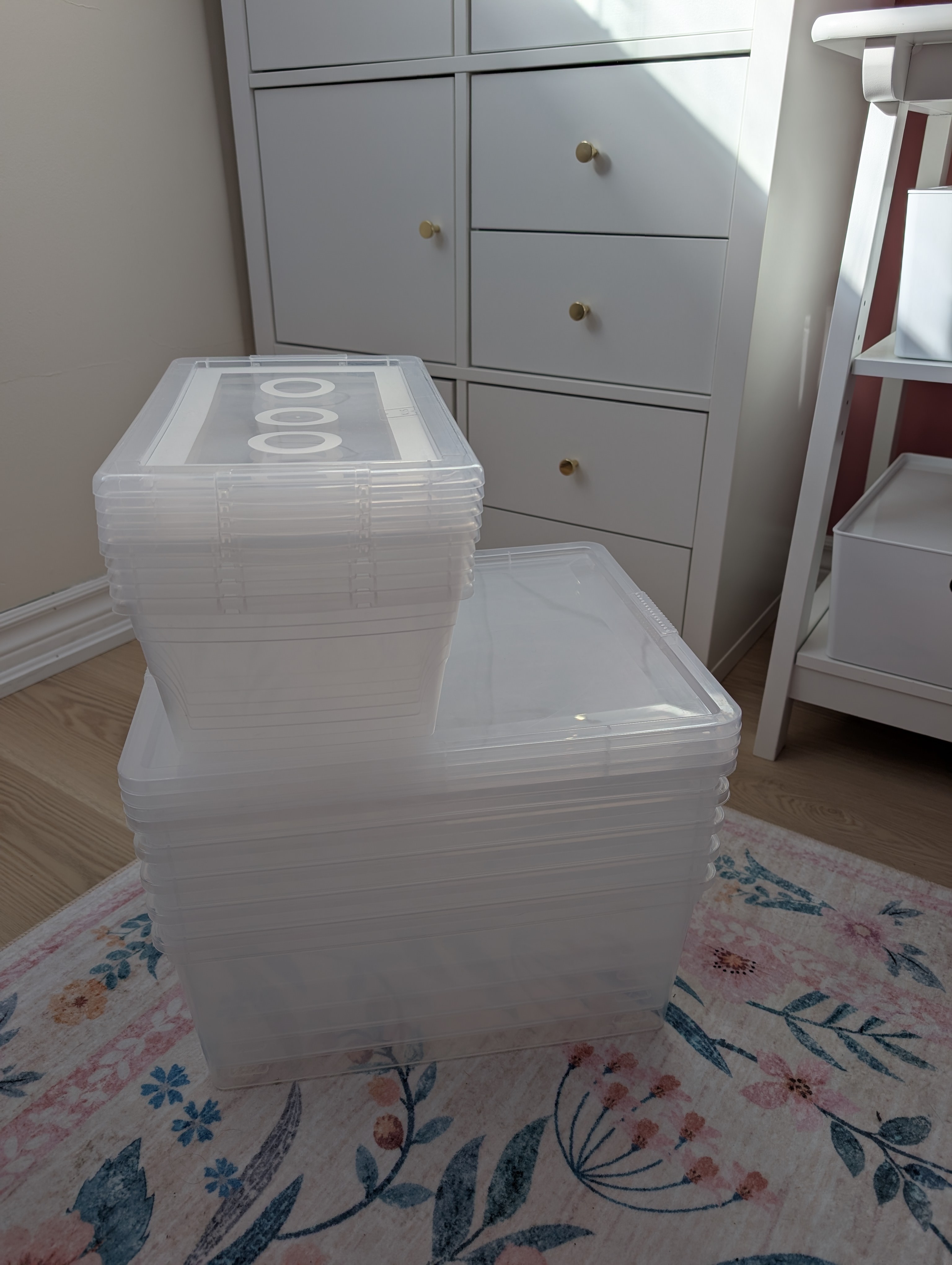 Clear Plastic Storage Boxes with Lids (4x Small + 4x Medium) - photo 3
