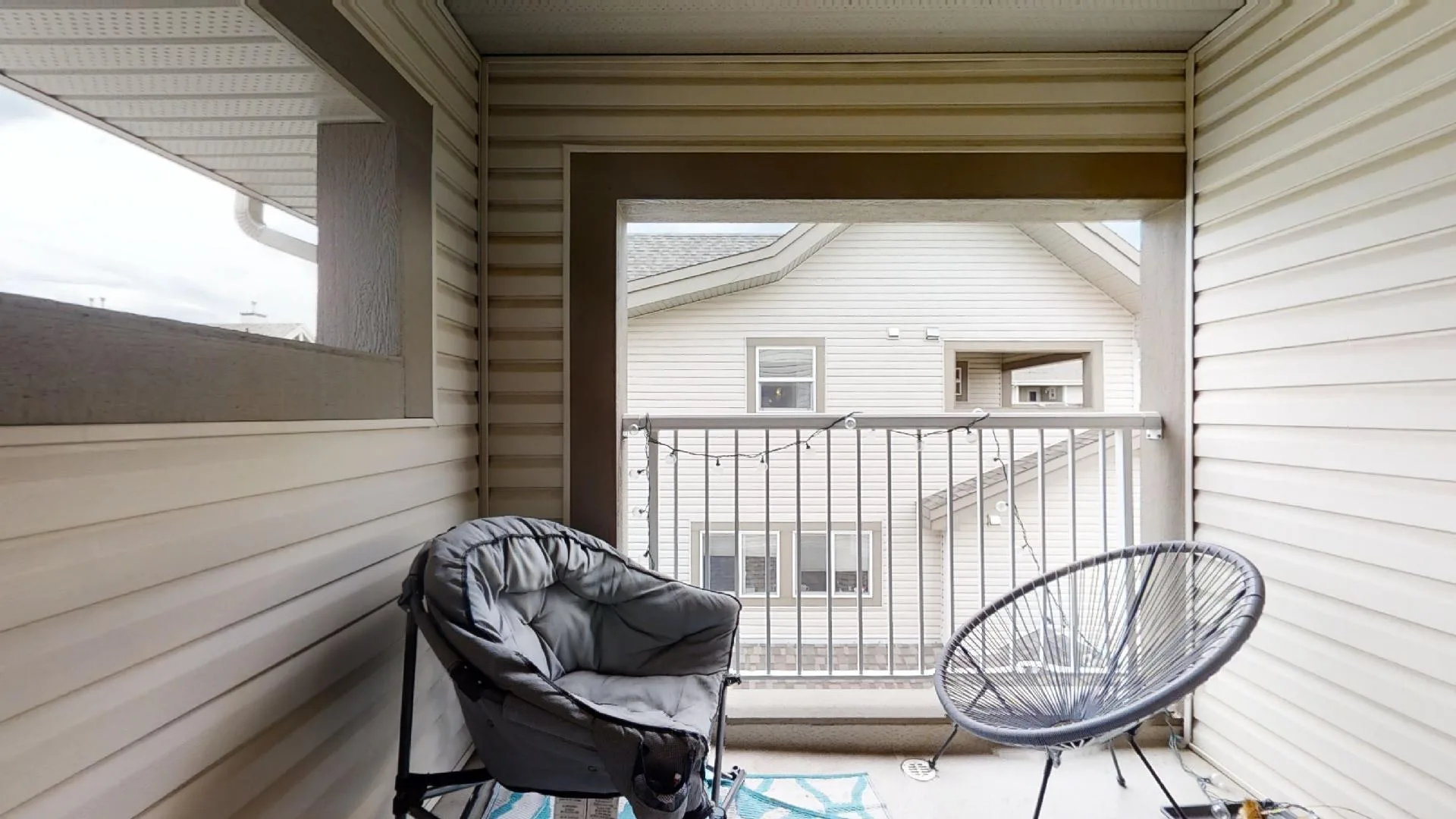 18-12050 17 Avenue SW image indicator(9)