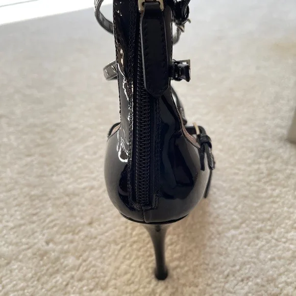 Authentic Valentino Garavani Rockstud Shoes image indicator(6)