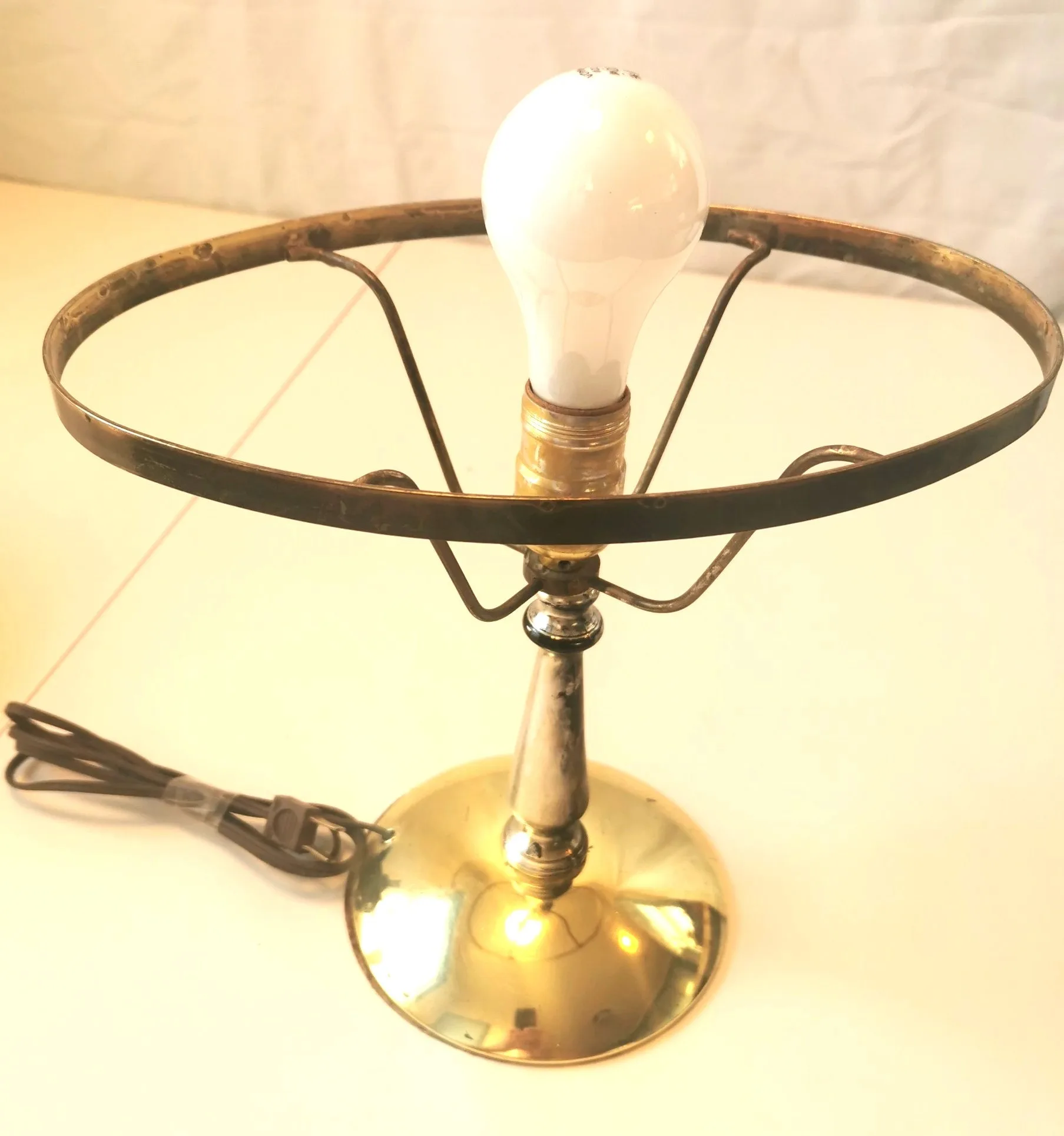 LUXURY 1950s Brass & Ribbed Milk Glass Parlor Lamp 16.5" T image indicator(8)