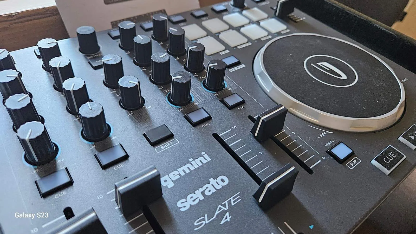 Gemini SLATE 4 4-Channel Serato Dj Controll Plug and Play image indicator(5)