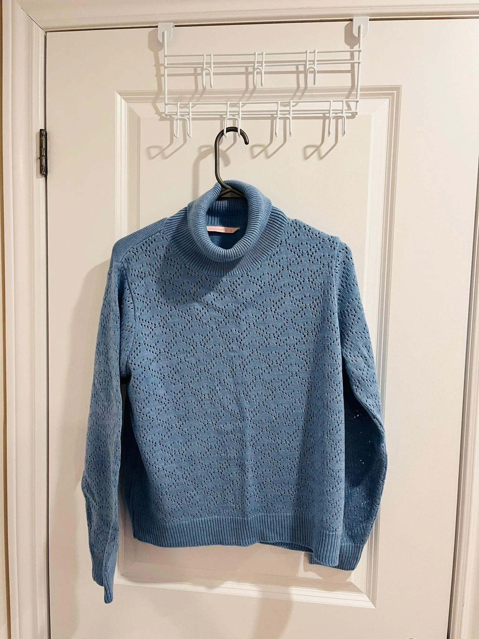 Women Turtle Neck Sweaters - NEW