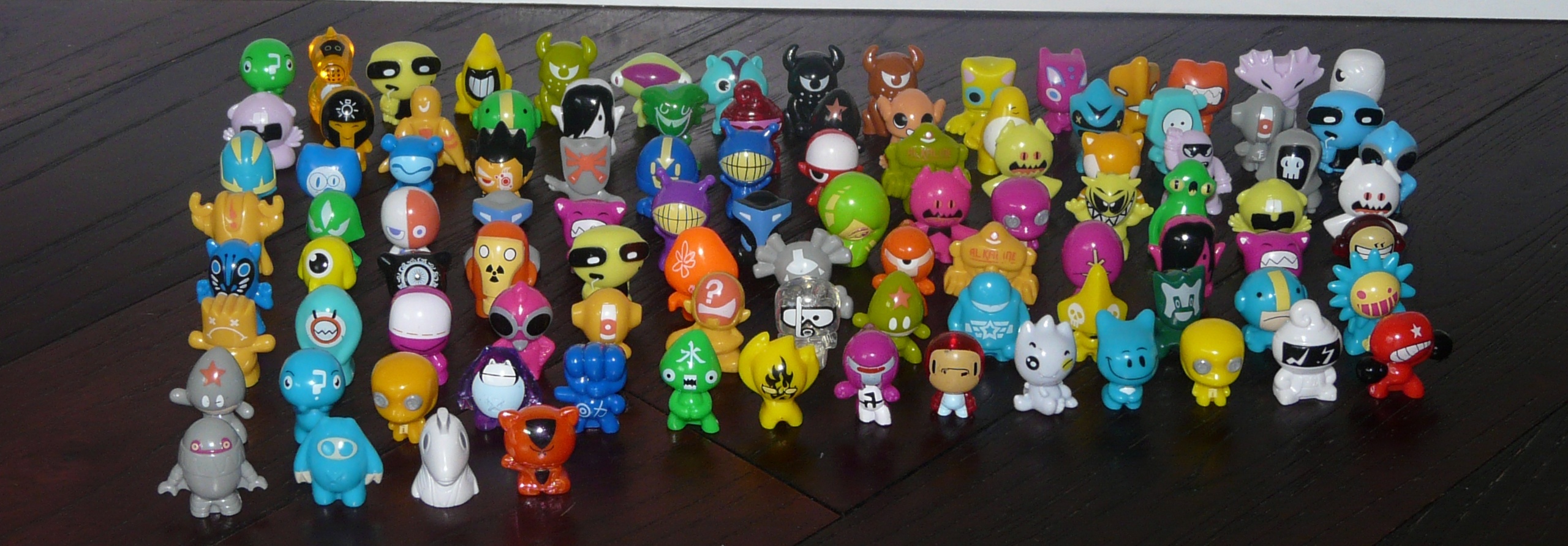 Gogos Crazy Bones Collectables