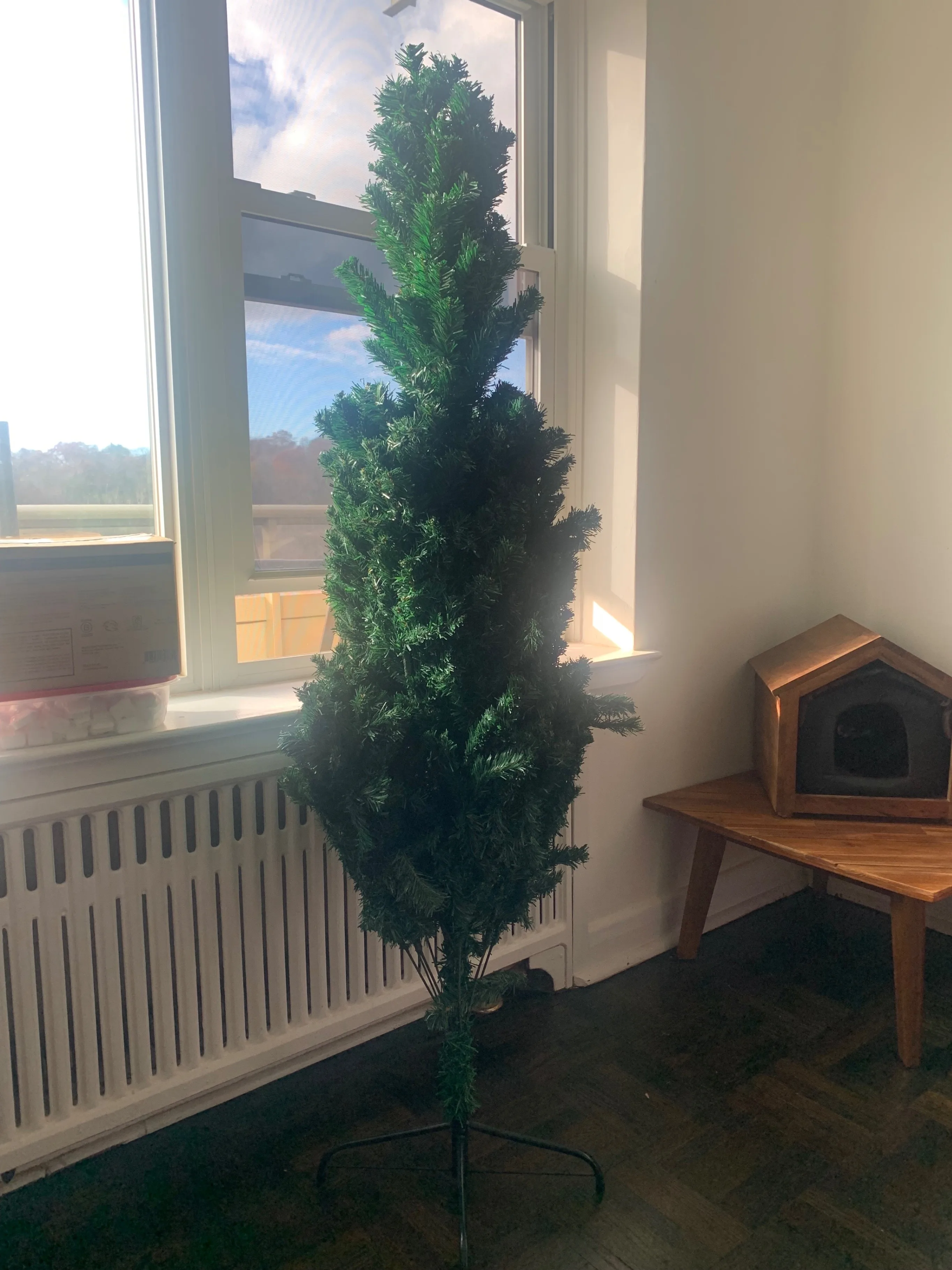 New 5.5' Artificial Christmas Tree image indicator(2)