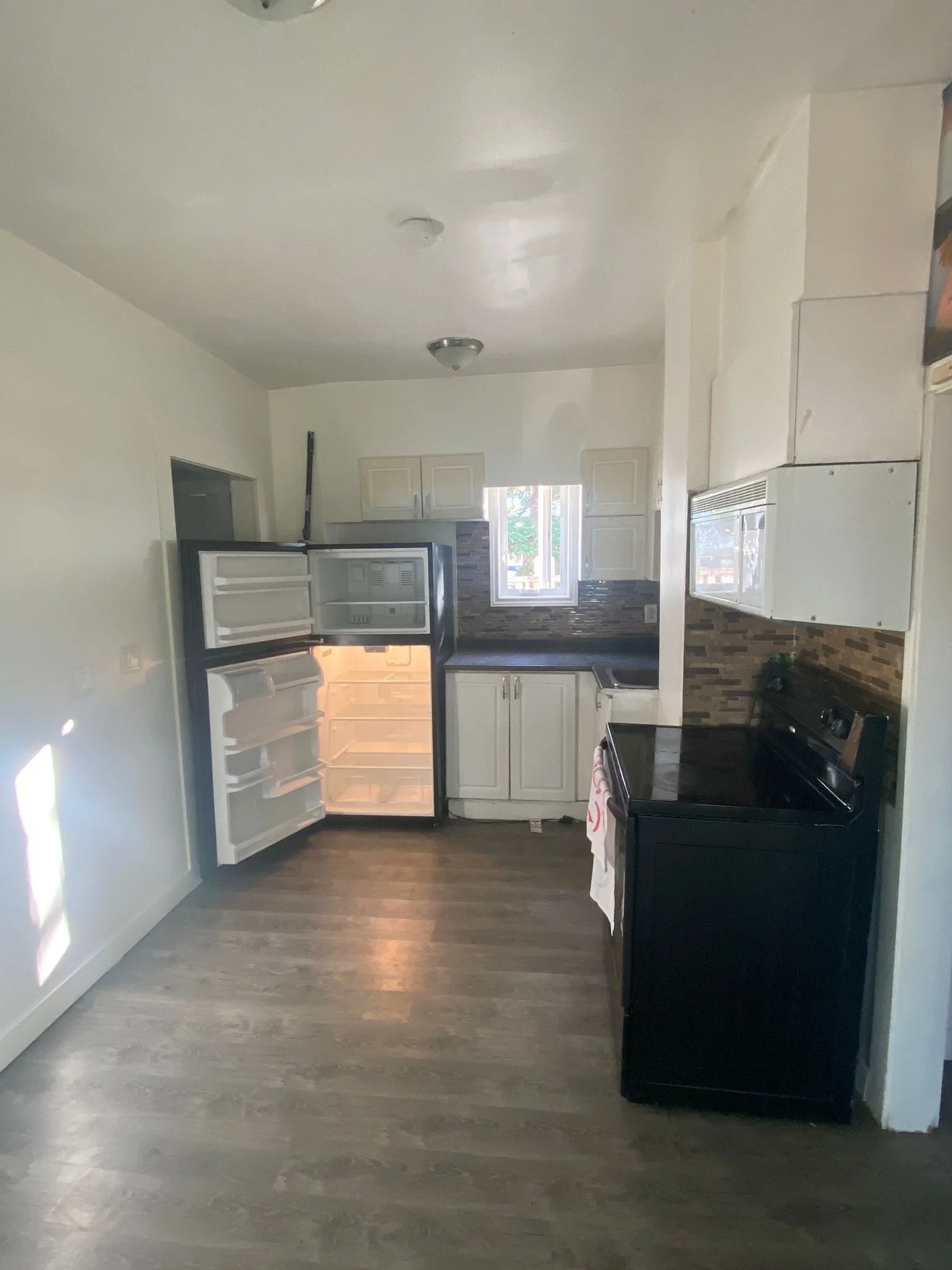 Room for Rent image indicator(3)