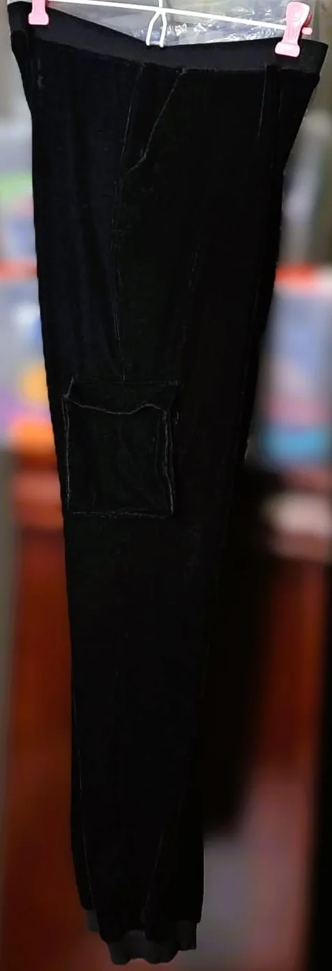 Guess Los Angeles Velvet Cargo Pants/Joggers #Cleanout image indicator(4)