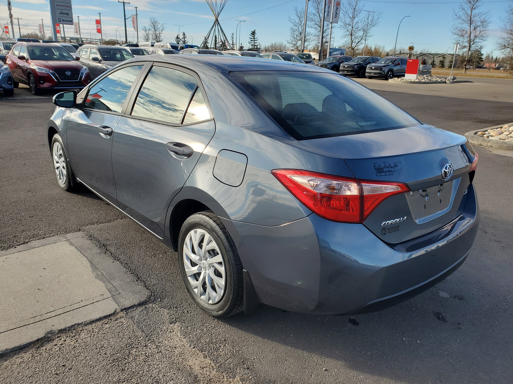 2018 Toyota Corolla LE - photo 3