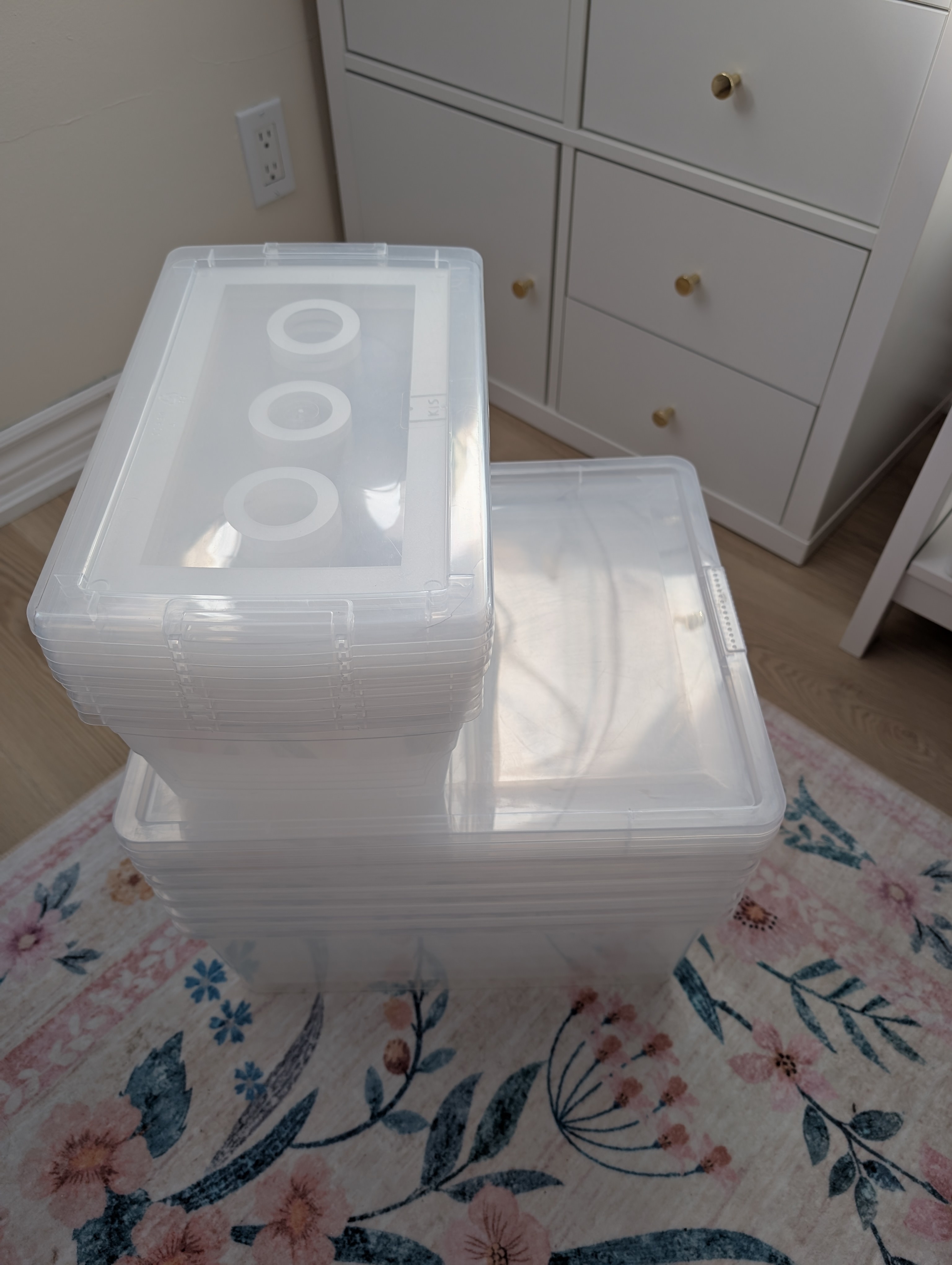 Clear Plastic Storage Boxes with Lids (4x Small + 4x Medium) - photo 2