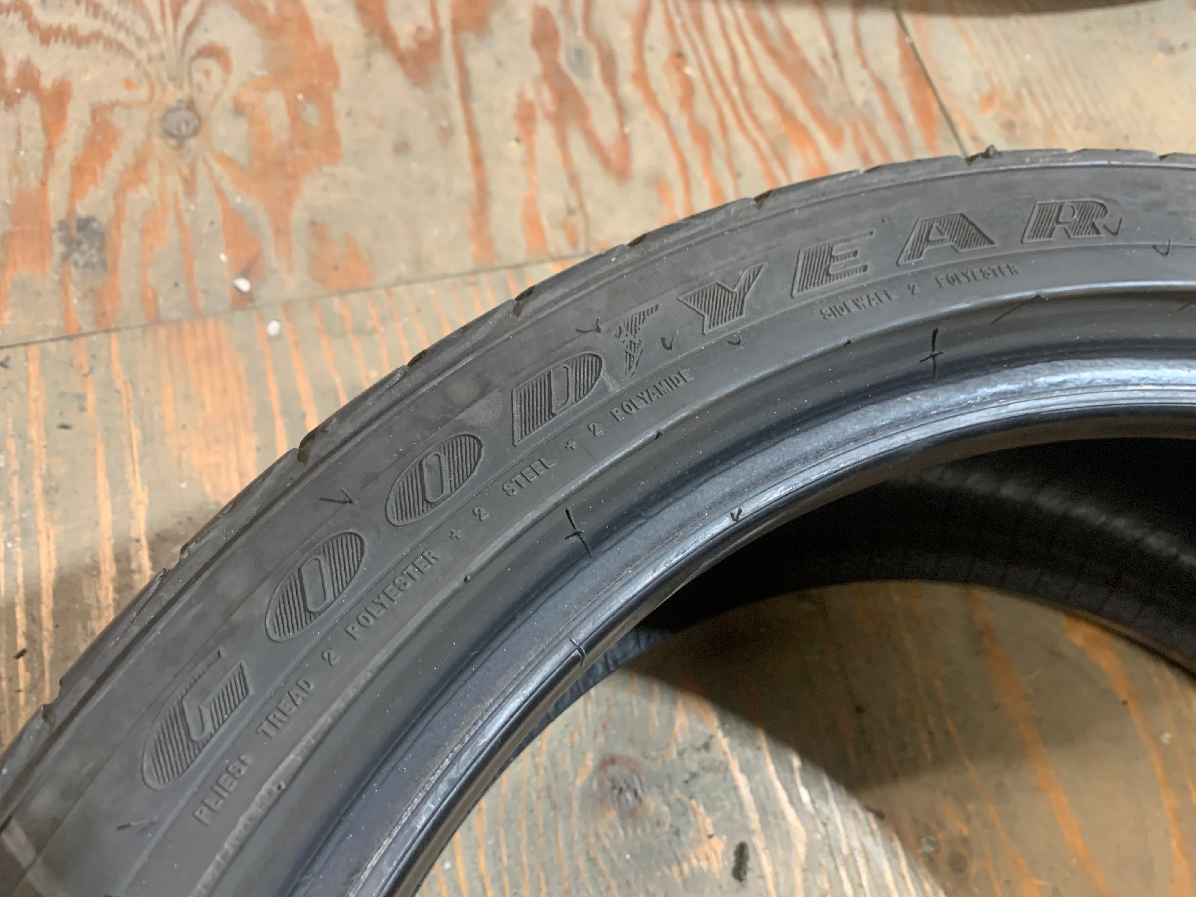 SET of 225/40/18 92W M+S Goodyear Eagle Sport A/S w good tread - photo 4