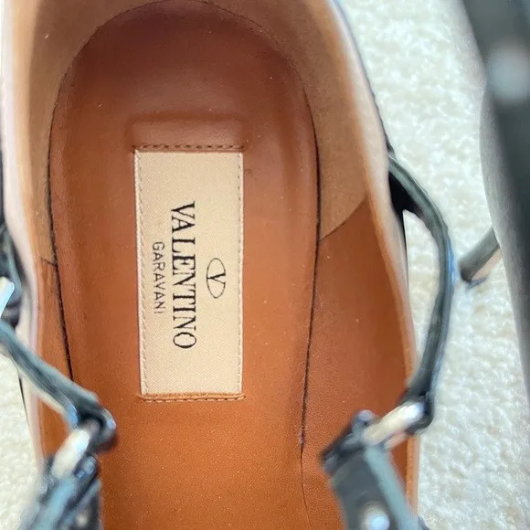 Authentic Valentino Garavani Rockstud Shoes image indicator(7)