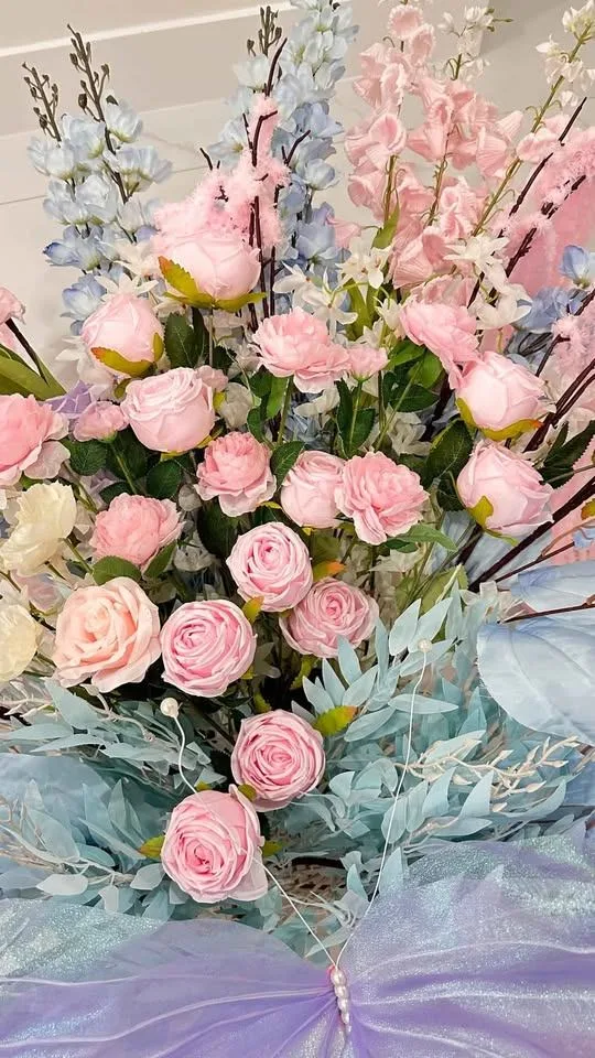 Artifcial Flowers with clear tote box image indicator(3)