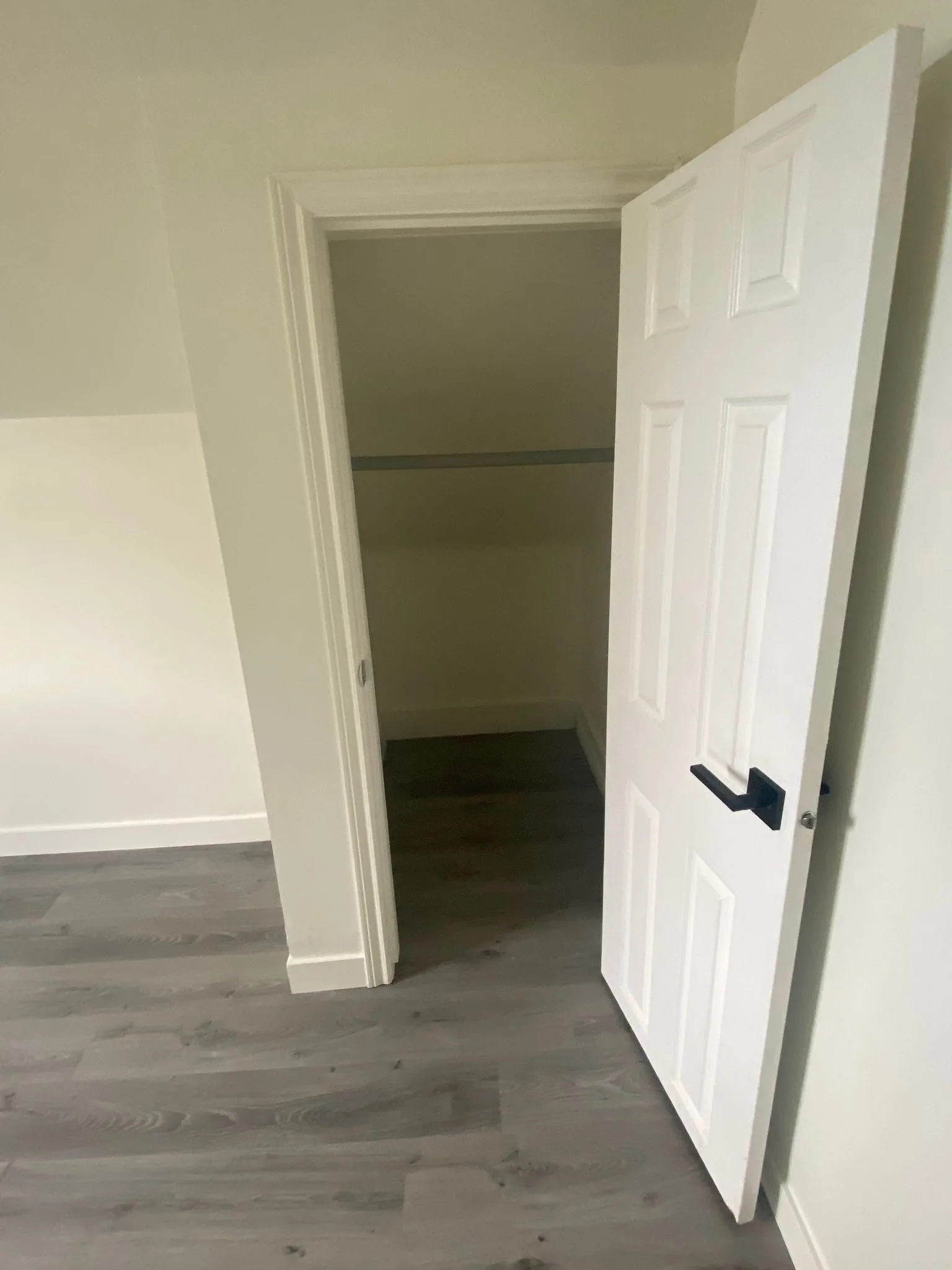 Room for Rent image indicator(5)