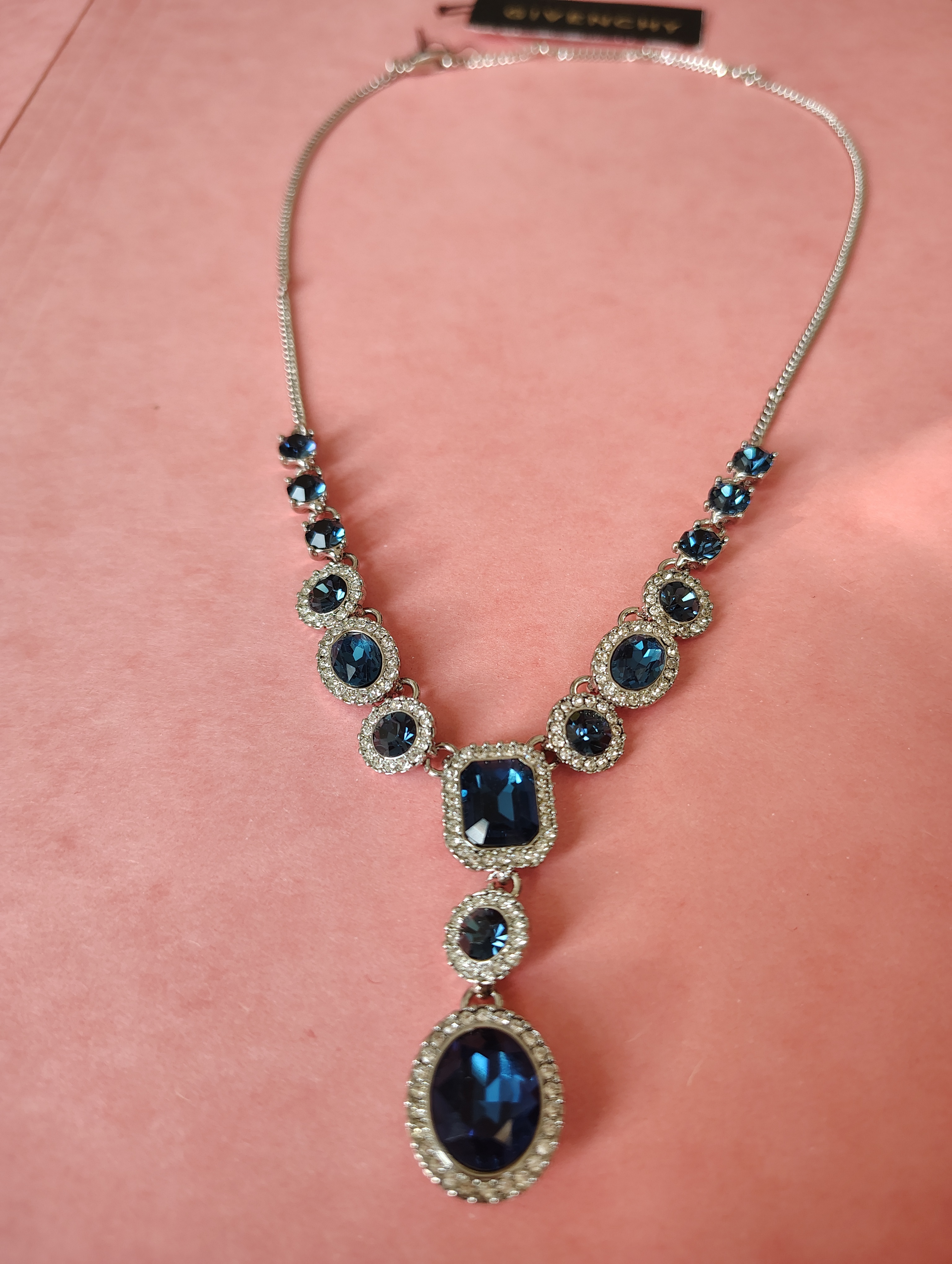 NEW NECKLACE- Givenchy (Macy's US price tag, Sale) - photo 2