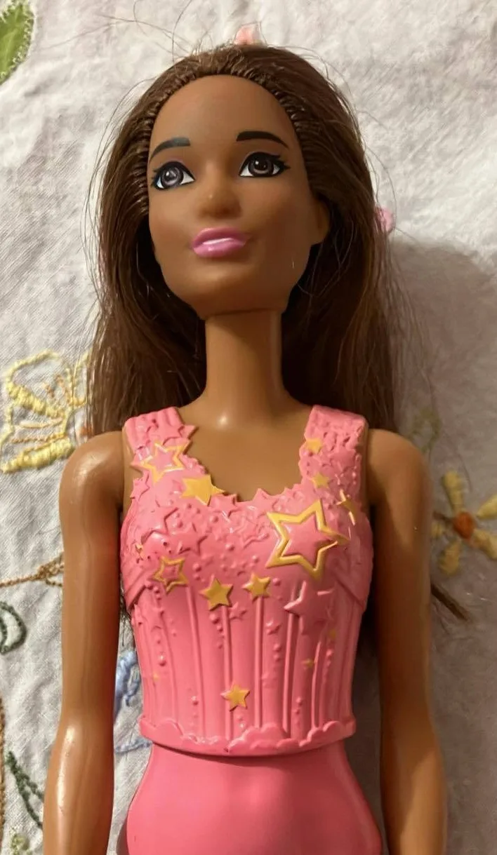 Mattel Barbie Fashionistas Fashion Hispanic Doll