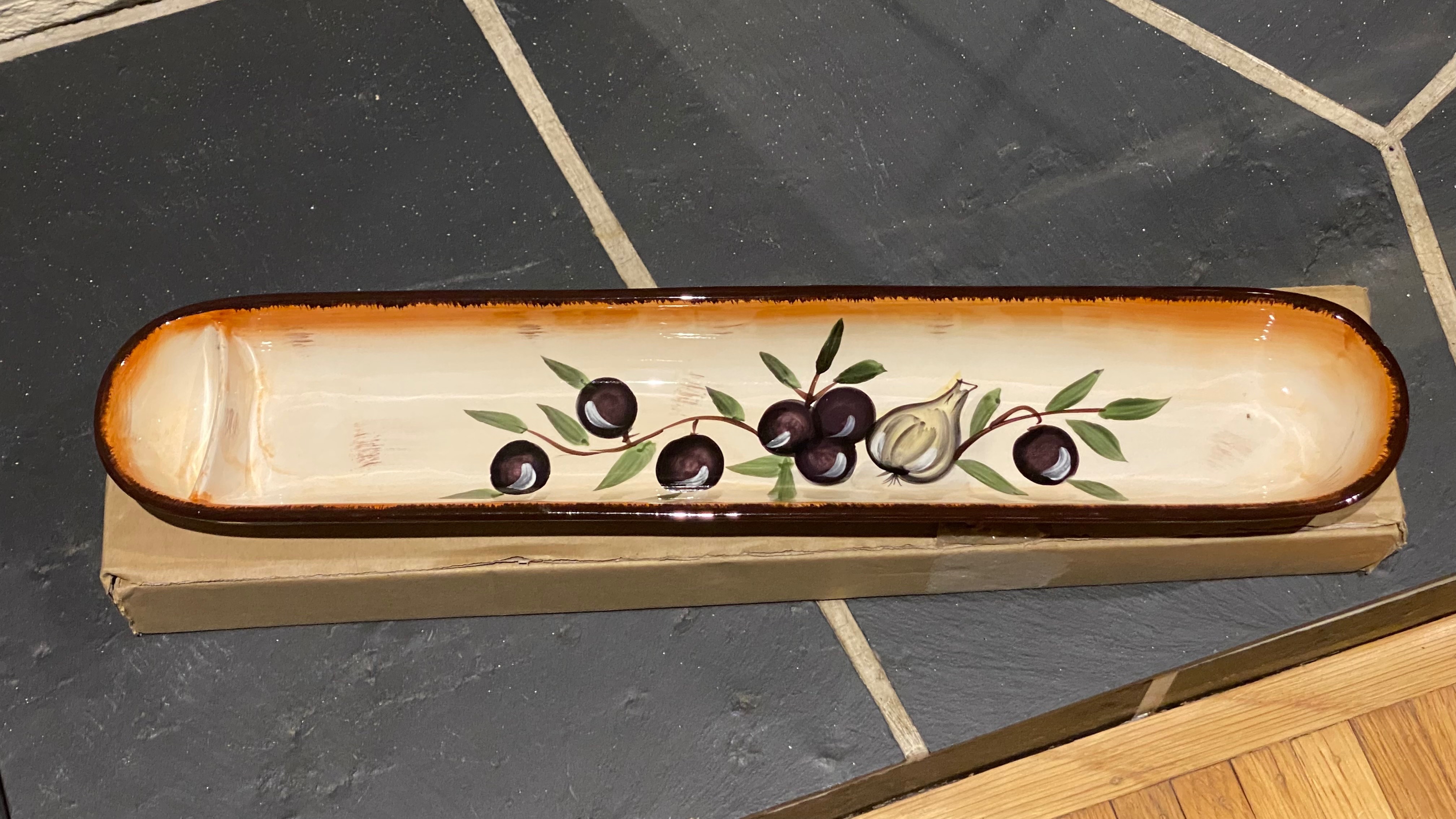 Olive & Garlic Ceramic Serving  bread Dish
