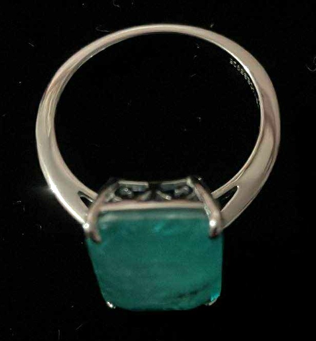 Star of Hollywood Exotic Blue Paraiba Tourmaline Ring - 925 Sil