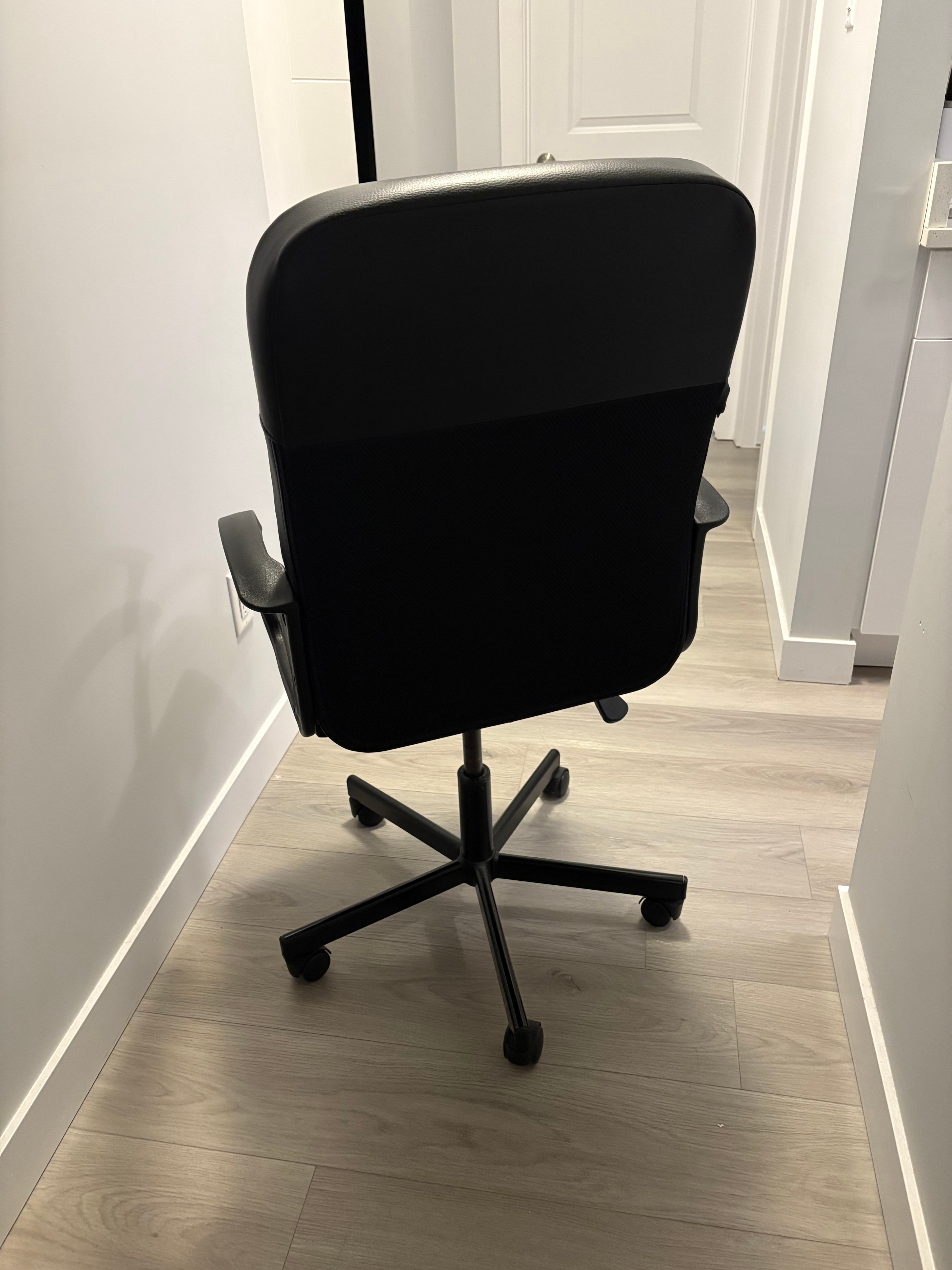 IKEA Chair - Free - photo 2