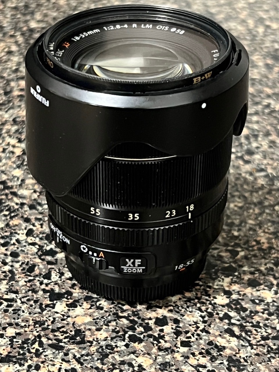 Fujifilm XF 18-55mm F2.8-4 R LM OIS Zoom Lens (With hood)