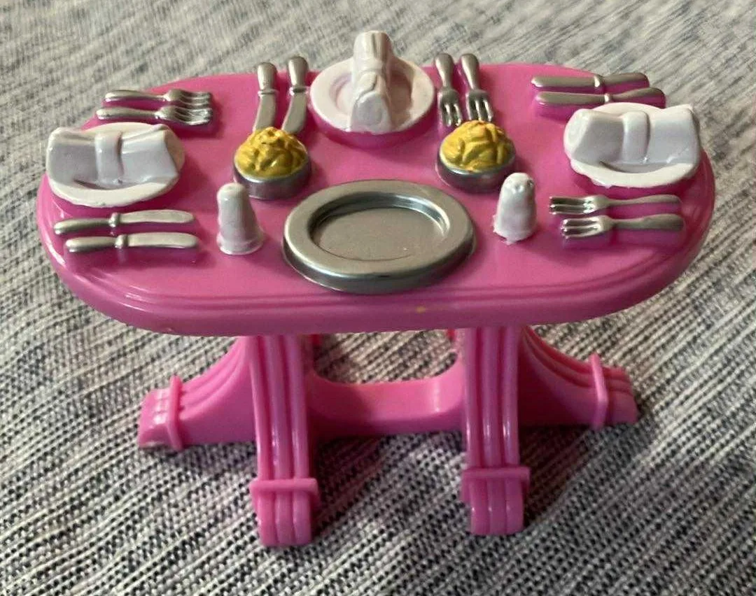 Fisher Price Sweet Streets Dollhouse Pink Dining Room Table