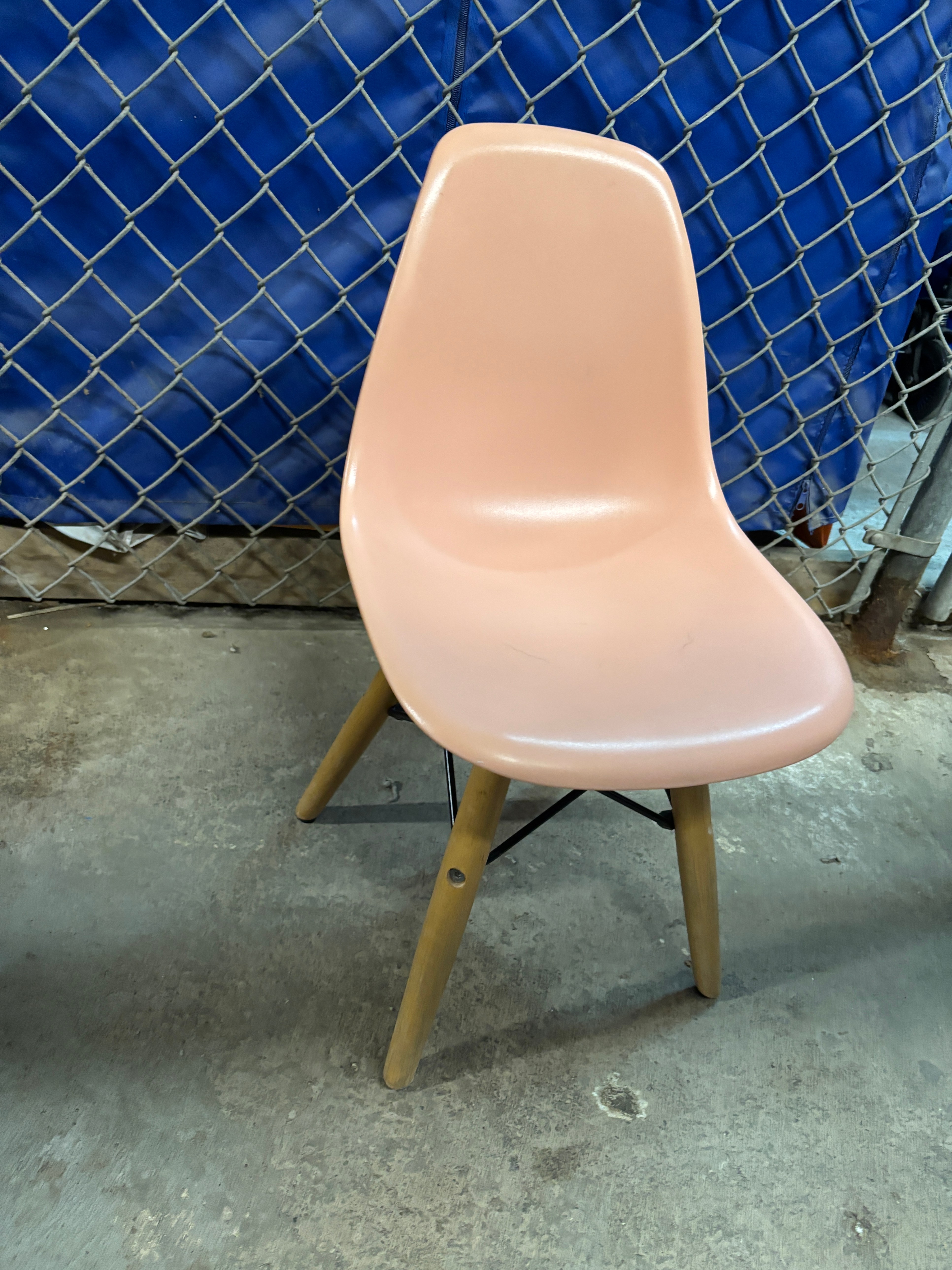 Pink Eames Style toddler Chair #cleanout - photo 2