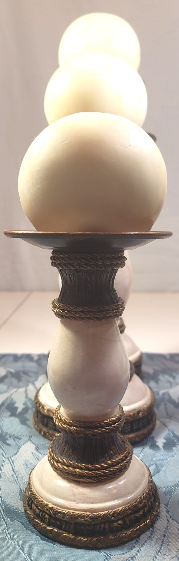 90s Hollywood Regency Faux Marble & Gold Rope Pillar Set of 3 - photo 5