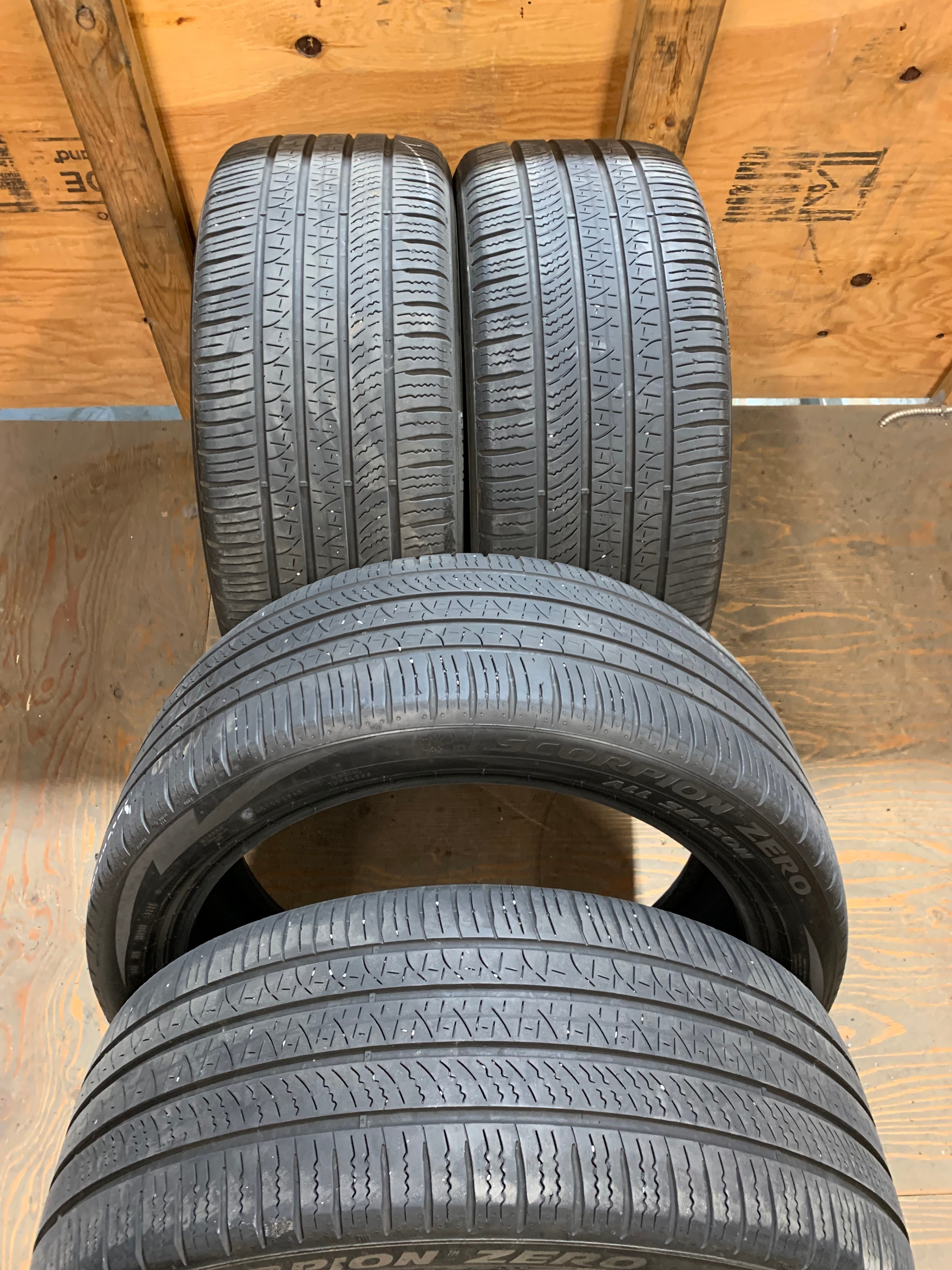 SET of 255/40/20 M+S 101H Pirelli scorpion zero A/S w good tread