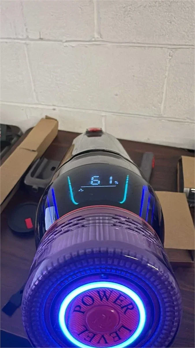 Cordless Stick Vacuum Cleaner - photo 2